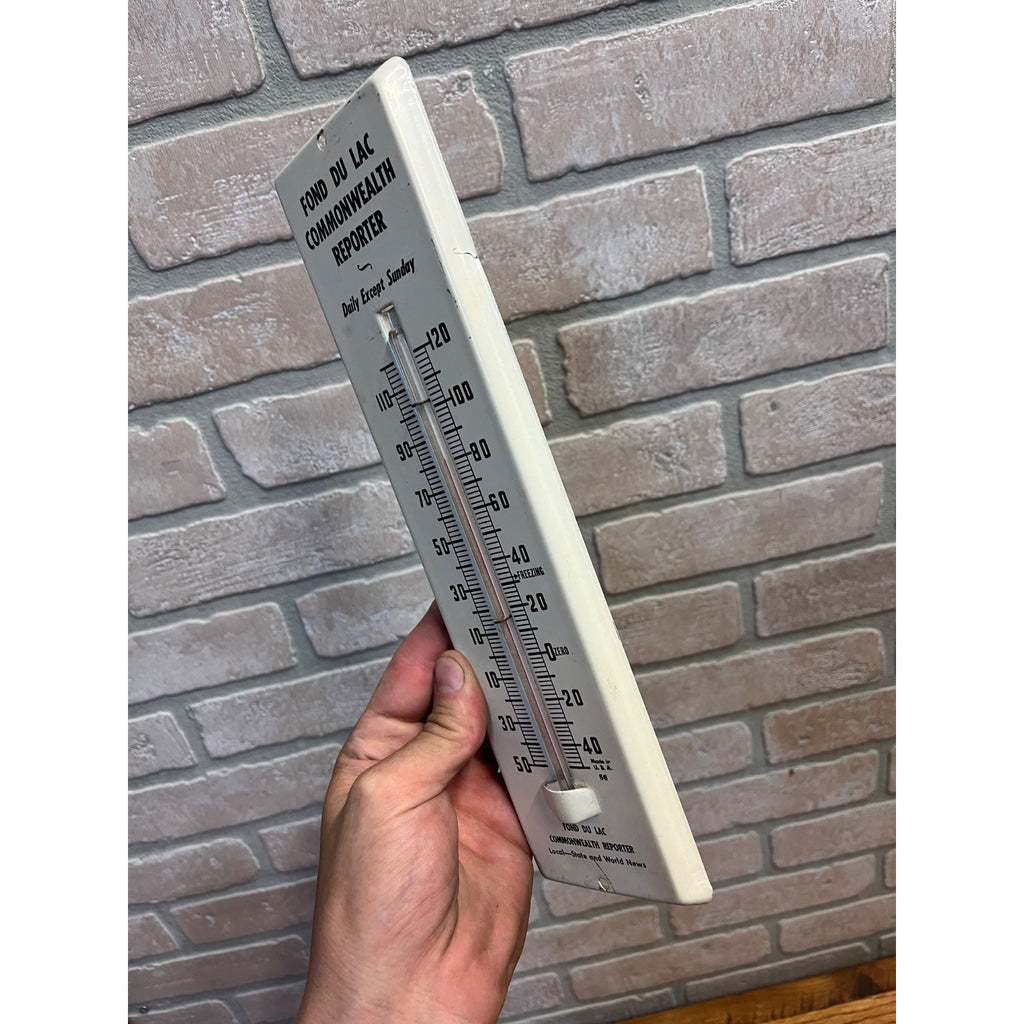 Vintage Fond du Lac Commonwealth Reporters Newspaper Advertising Thermometer