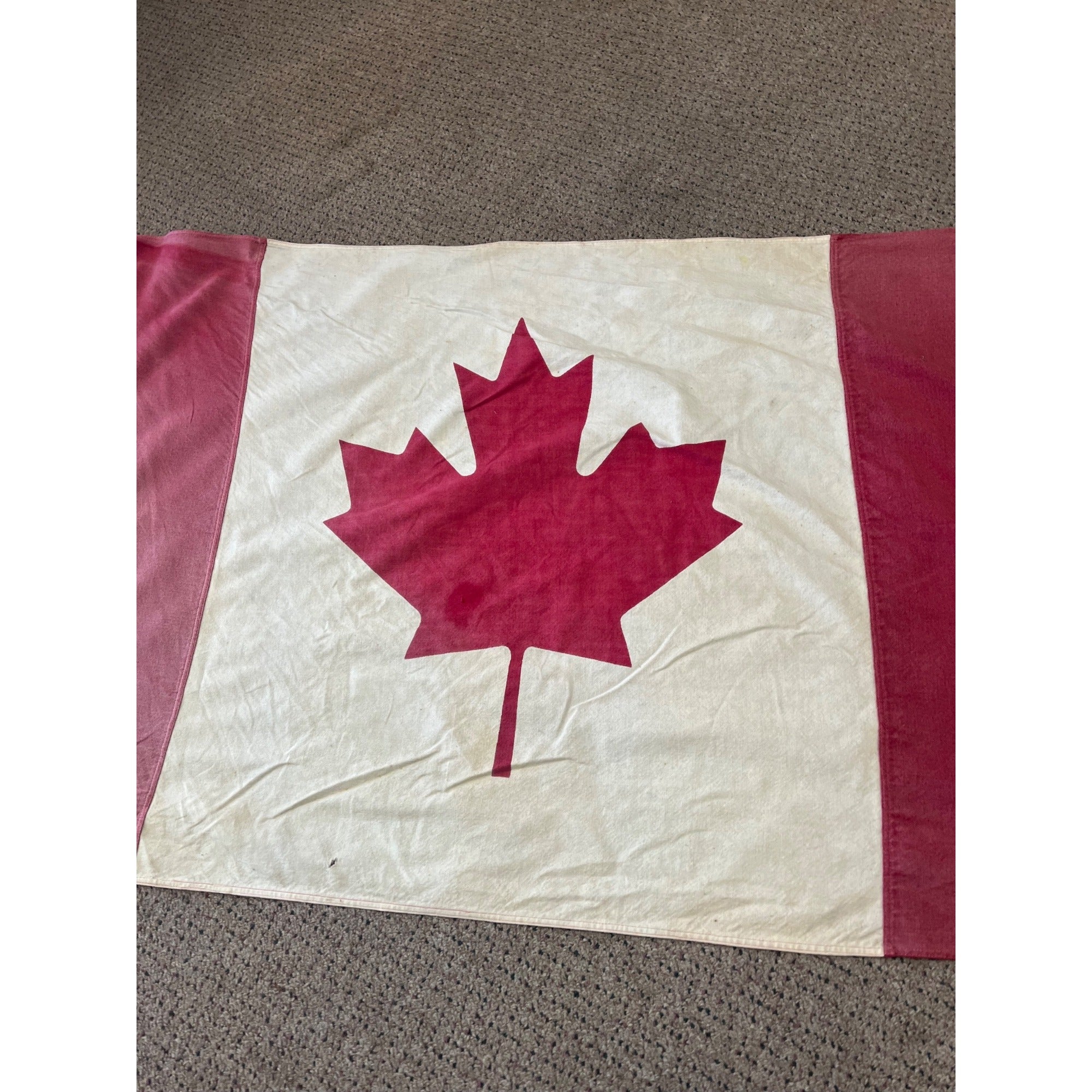 Vintage 1960s Canada  3' x 5' Defiance Annin Flag 100% Cotton Bunting
