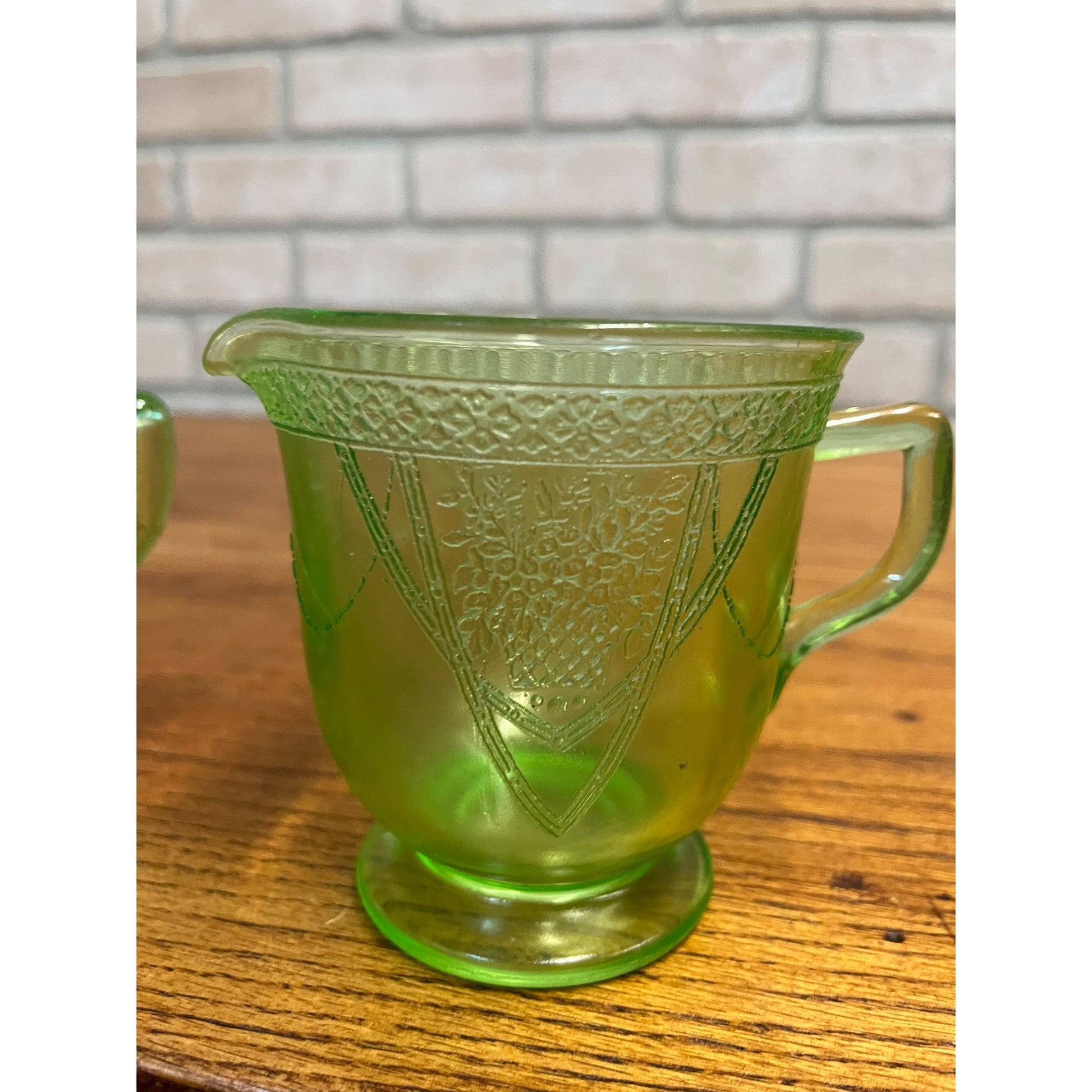 Vintage Federal Sylvan Parrot Green Uranium Glass Footed Creamer & Sugar