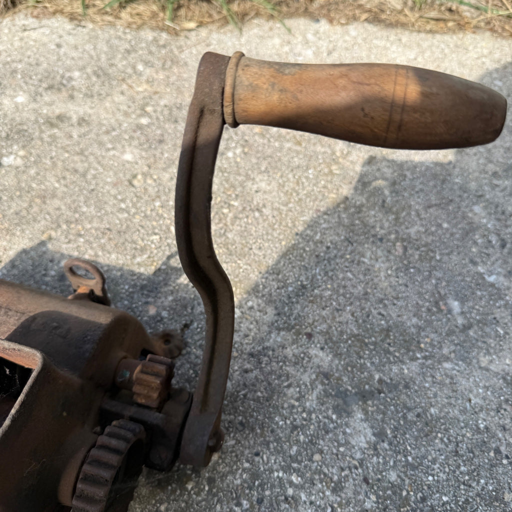 1859 Hand Crank Antique Cast Iron Bone/Meat Chopper Shredder Cutter Grinder