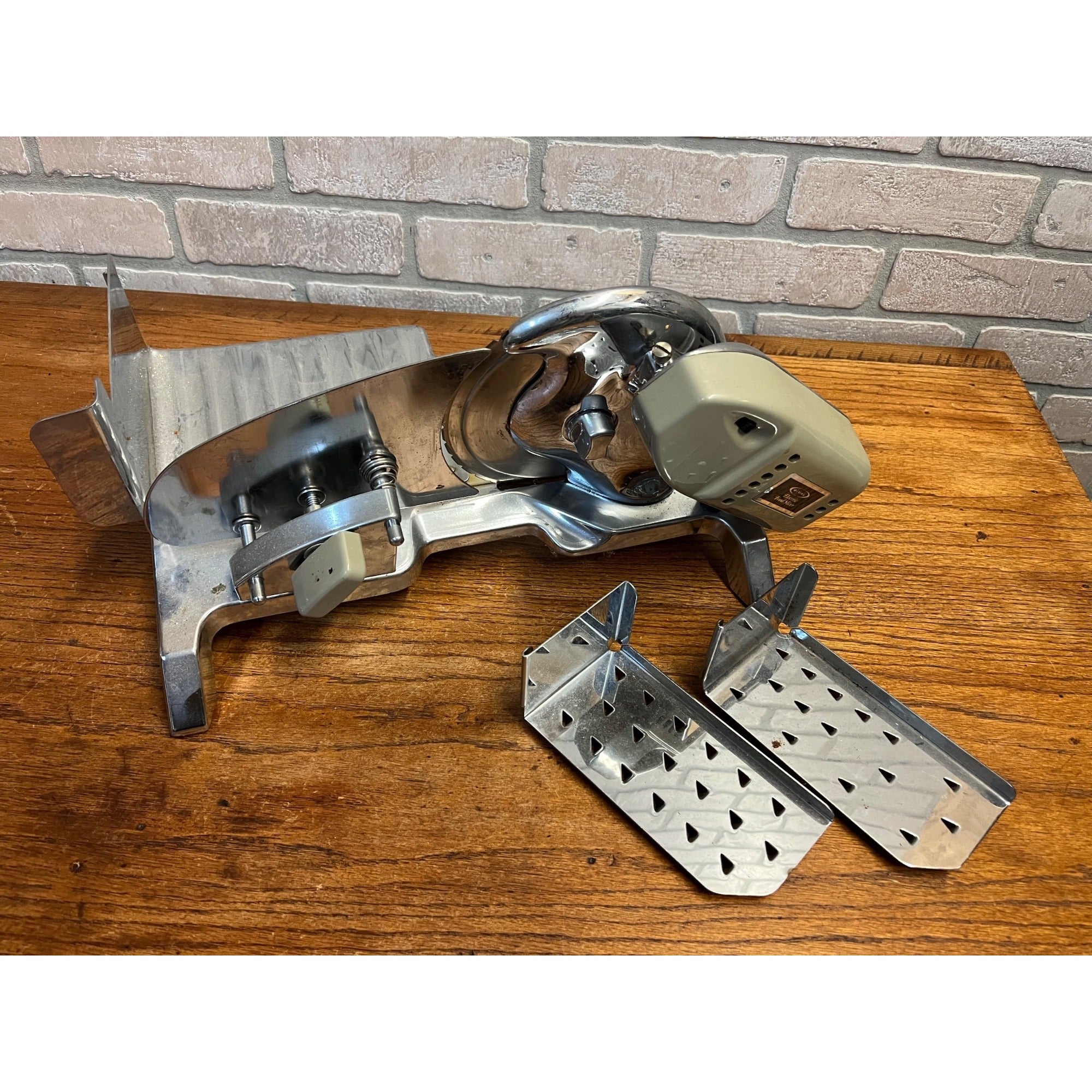 Vintage Rival Chrome Electric Meat Cheese Food Slicer Model 1101E/5 Tested Works