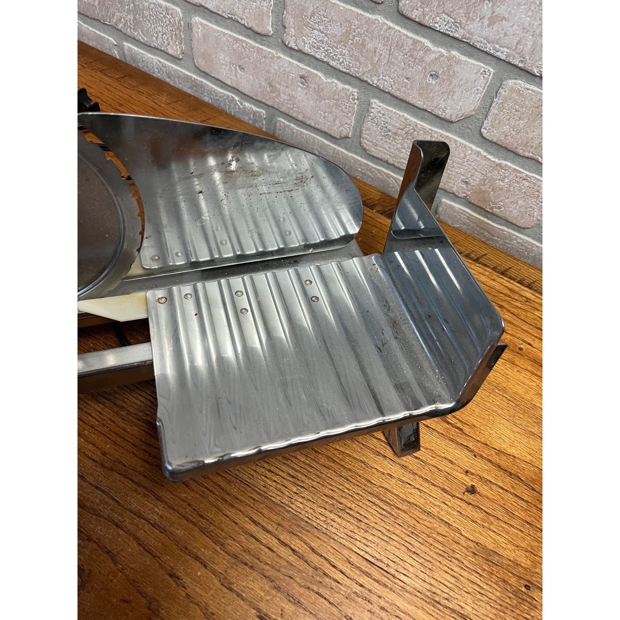 Vintage Rival Chrome Electric Meat Cheese Food Slicer Model 1101E/5 Tested Works