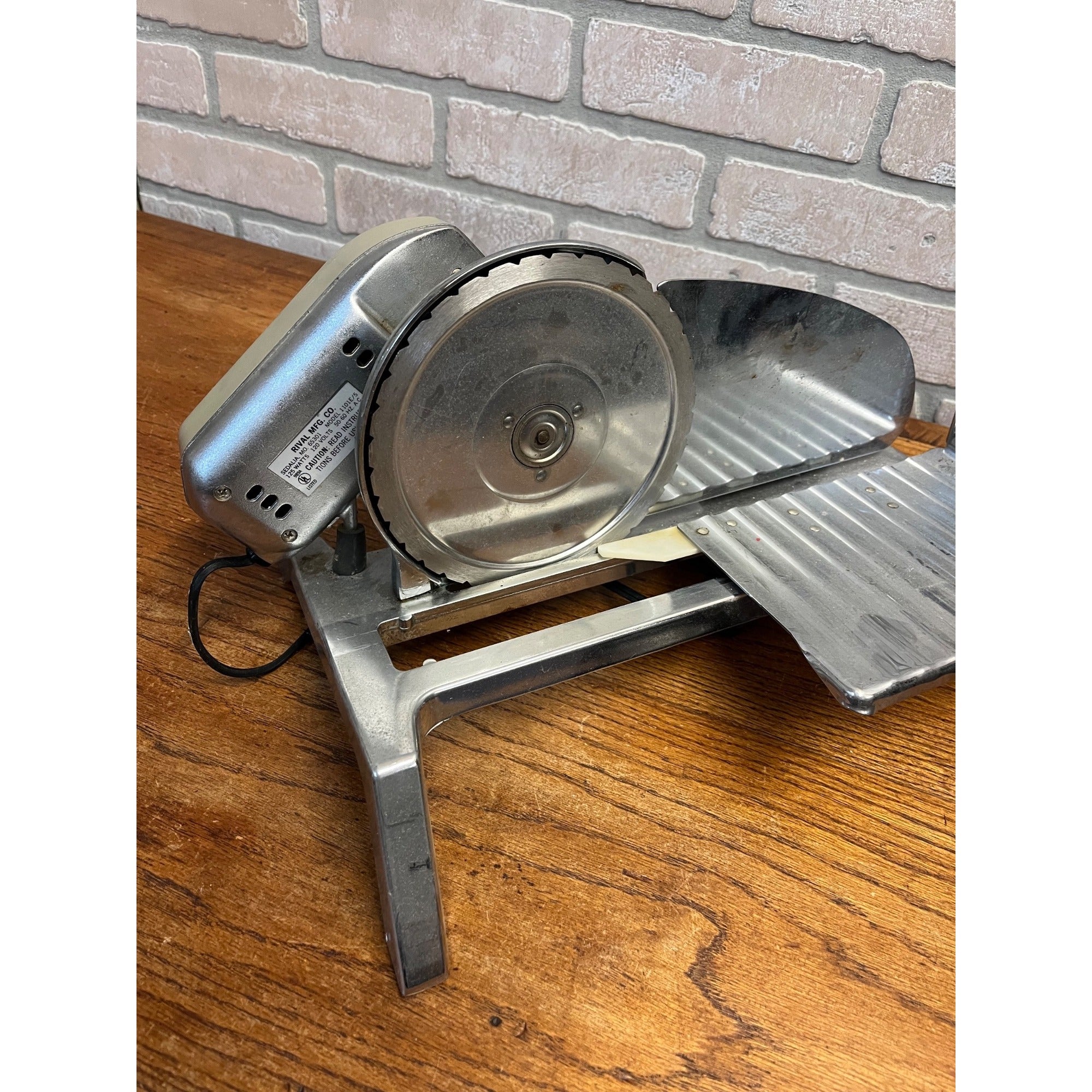 Vintage Rival Chrome Electric Meat Cheese Food Slicer Model 1101E/5 Tested Works