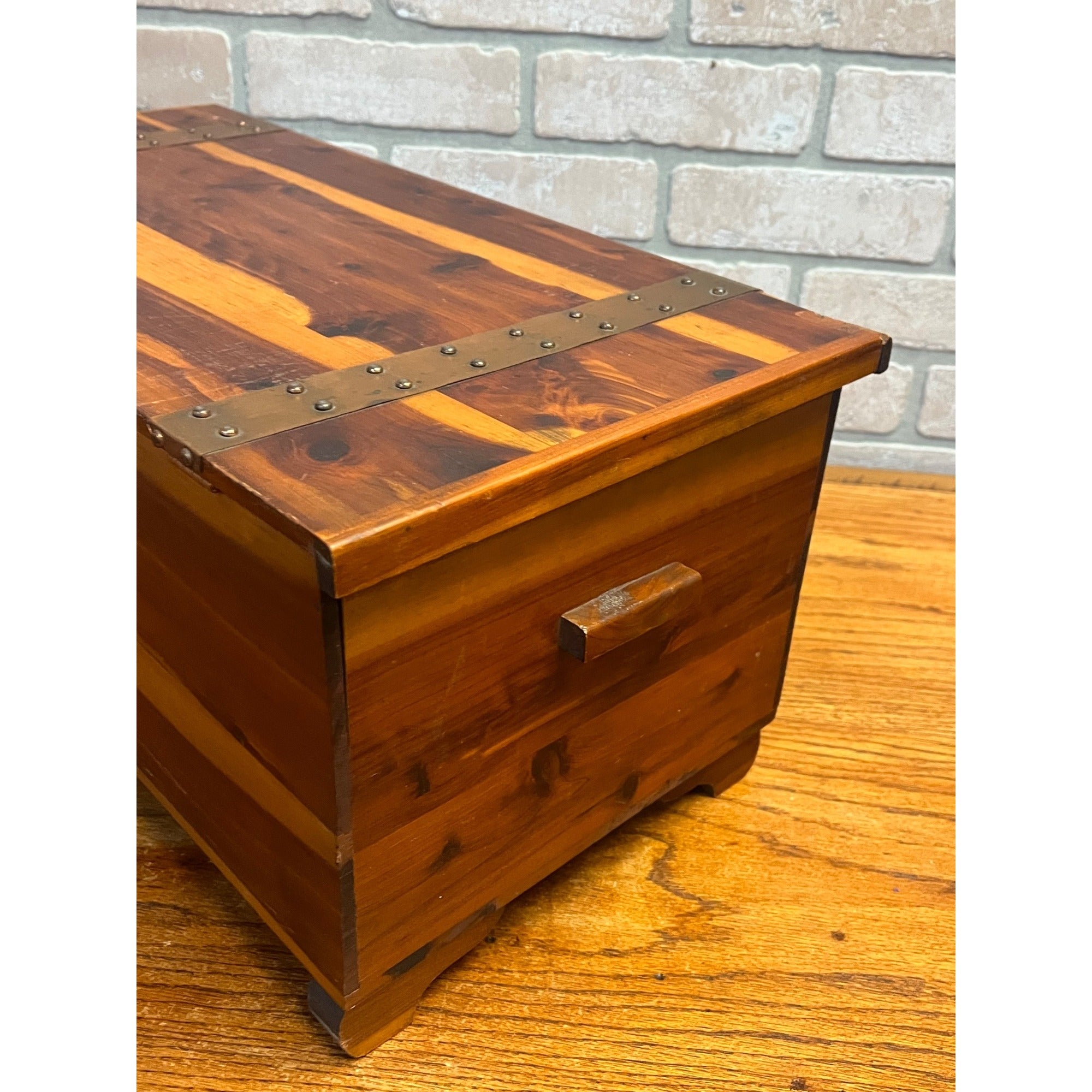 Antique 1920s Farley & Loetscher Cedar Chest Storage Keepsake Box Dubuque Iowa