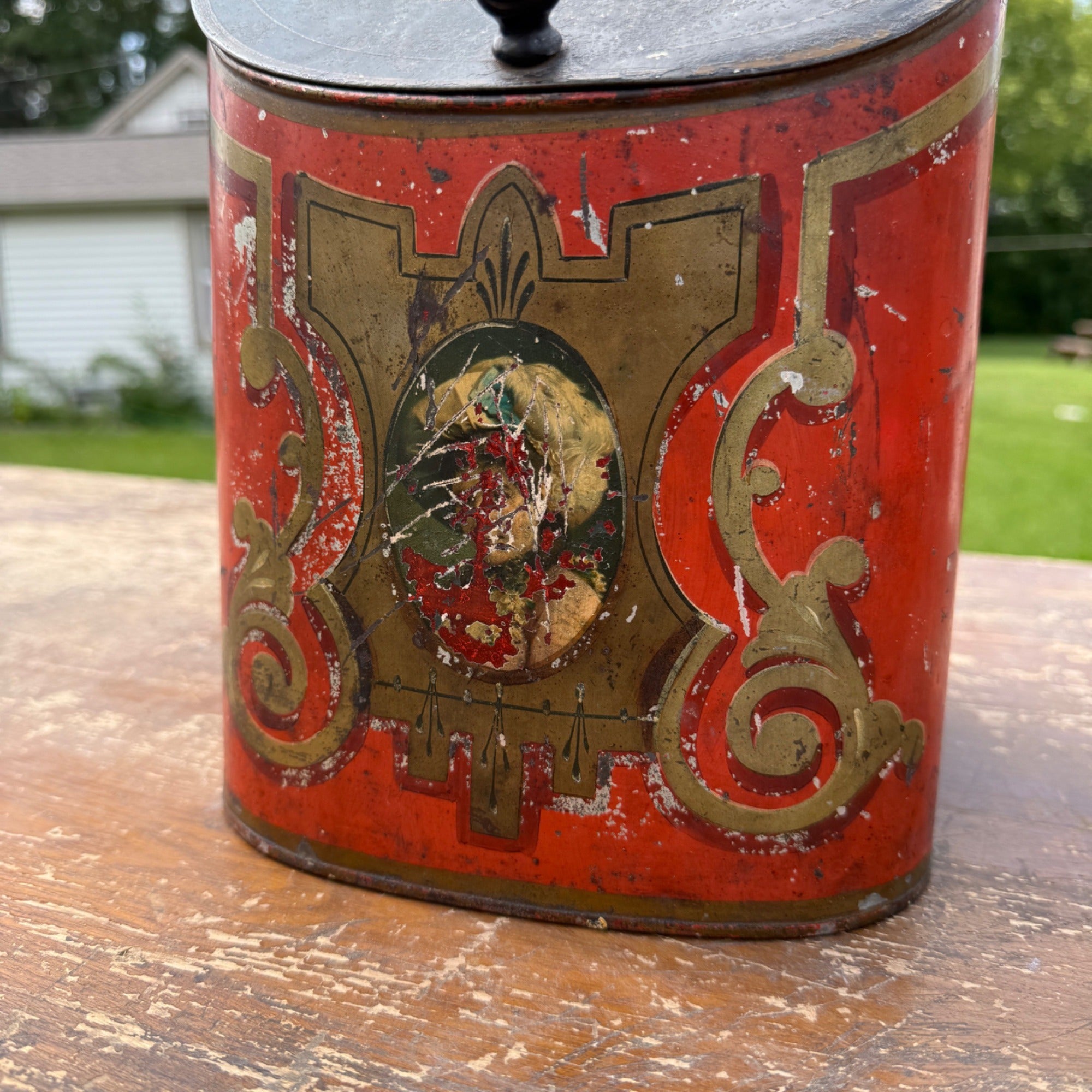 Vintage General Store Countertop Pepper Spice Box Bin Hinged Lid Metal Victorian Woman Decoration Primitive Kitchen Decor