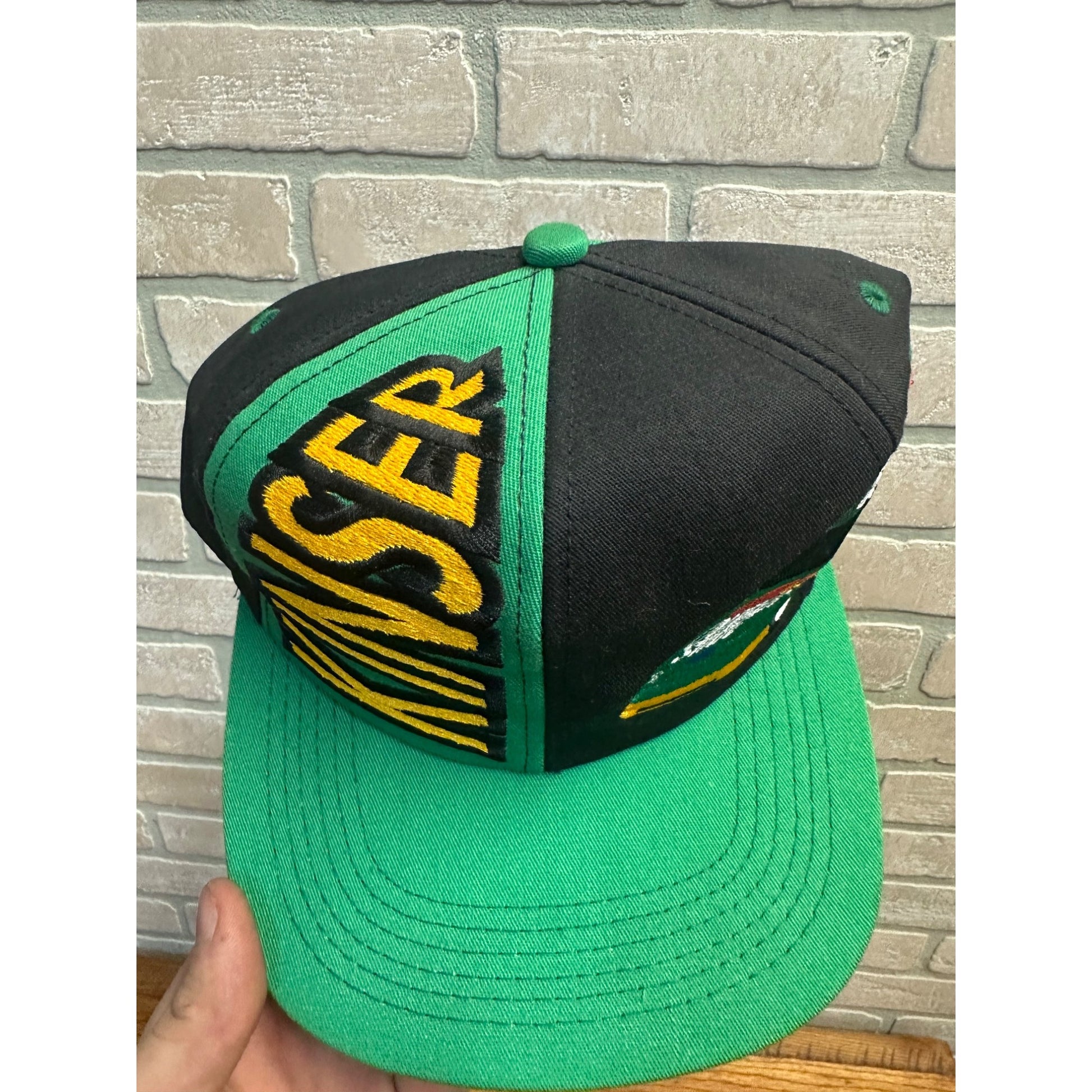 Vintage 80s Retro Steve Kinser #11 Snapback Trucker Hat Quaker State Racing NEW