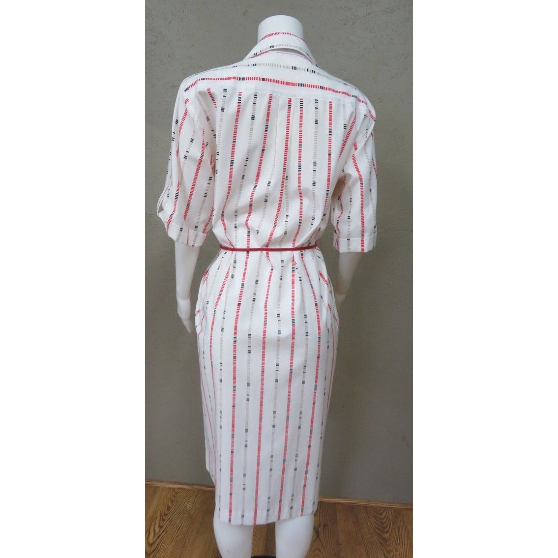 Vintage 1960s Red & White Shirt Dress w/ Belt & Pocket Scarf Size 12