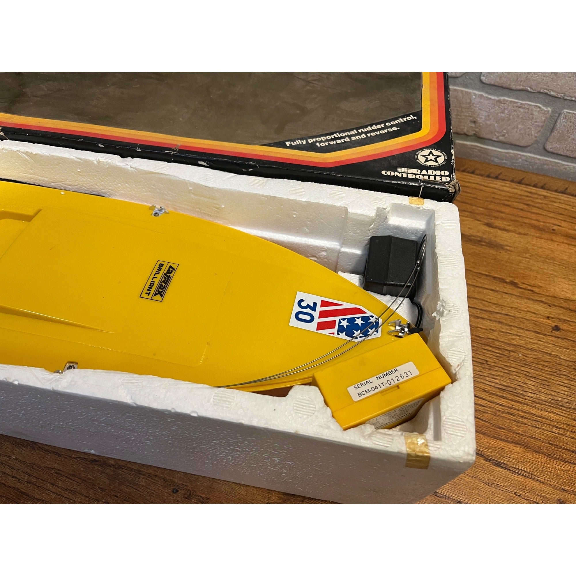 Traxxas Brilliant Latrax LTX-30 RC Boat Offshore Racing Boat Yellow w/ Box