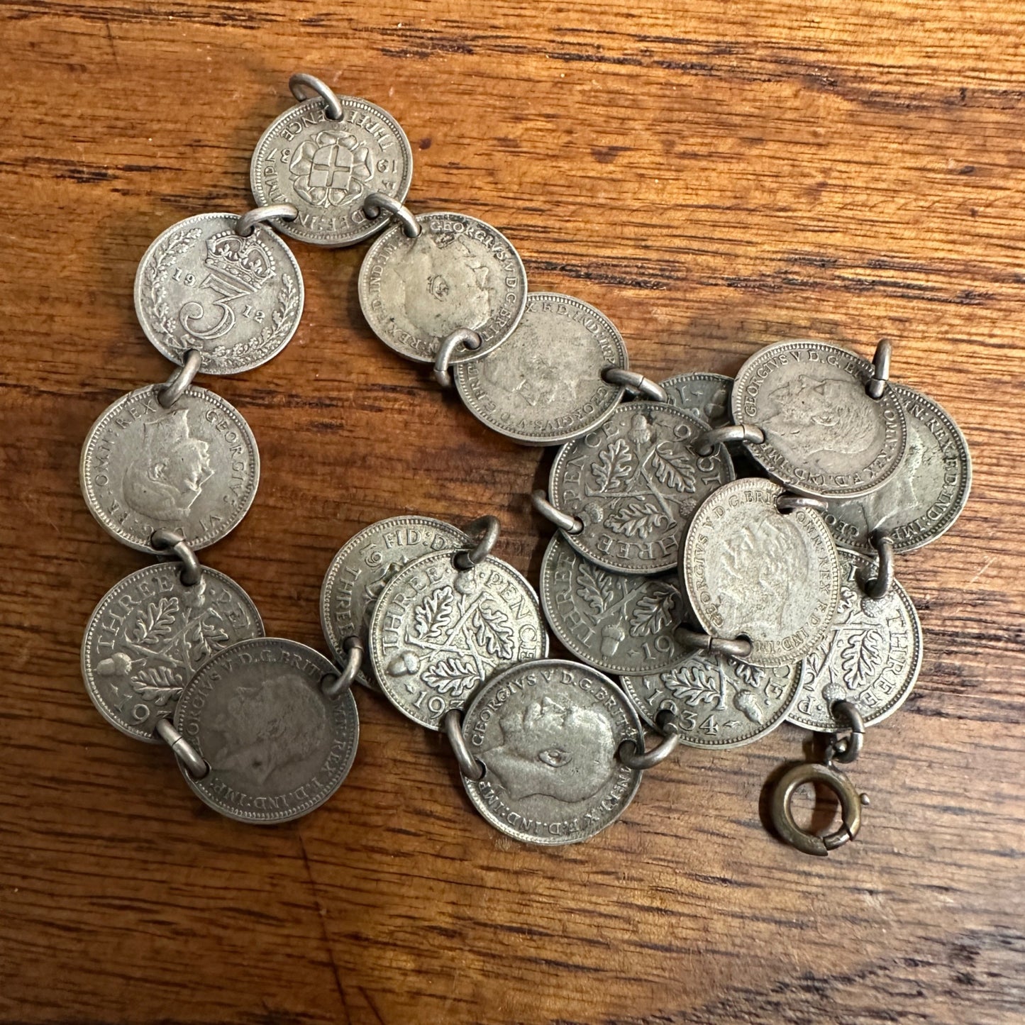 Vintage WWII Trench Art Souvenir Australia Three Pence (18 Coins, 1930s-40s) Bracelet