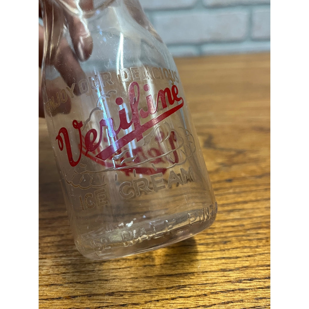Vintage Verifine Dairy Half Pint Ice Cream Milk Bottle ACL Wisconsin Wis WI