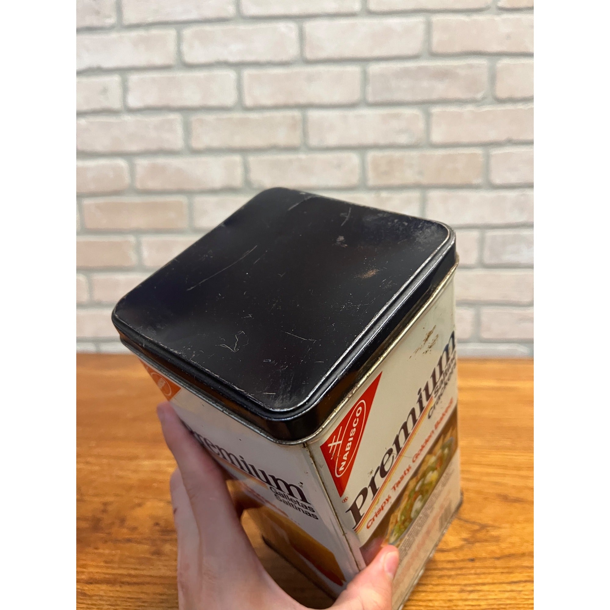 Vintage Nabisco Premium Saltine Crackers Metal Tin 16 Oz 1980s
