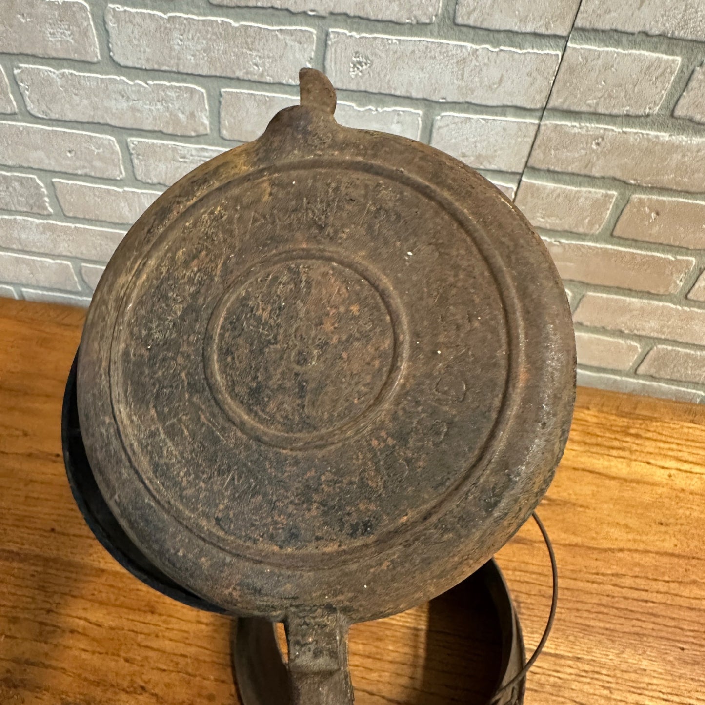 Wagner # 8 Cast Iron Waffle Iron Pat. Feb 22 1910 HIGH BASE Wood Handles