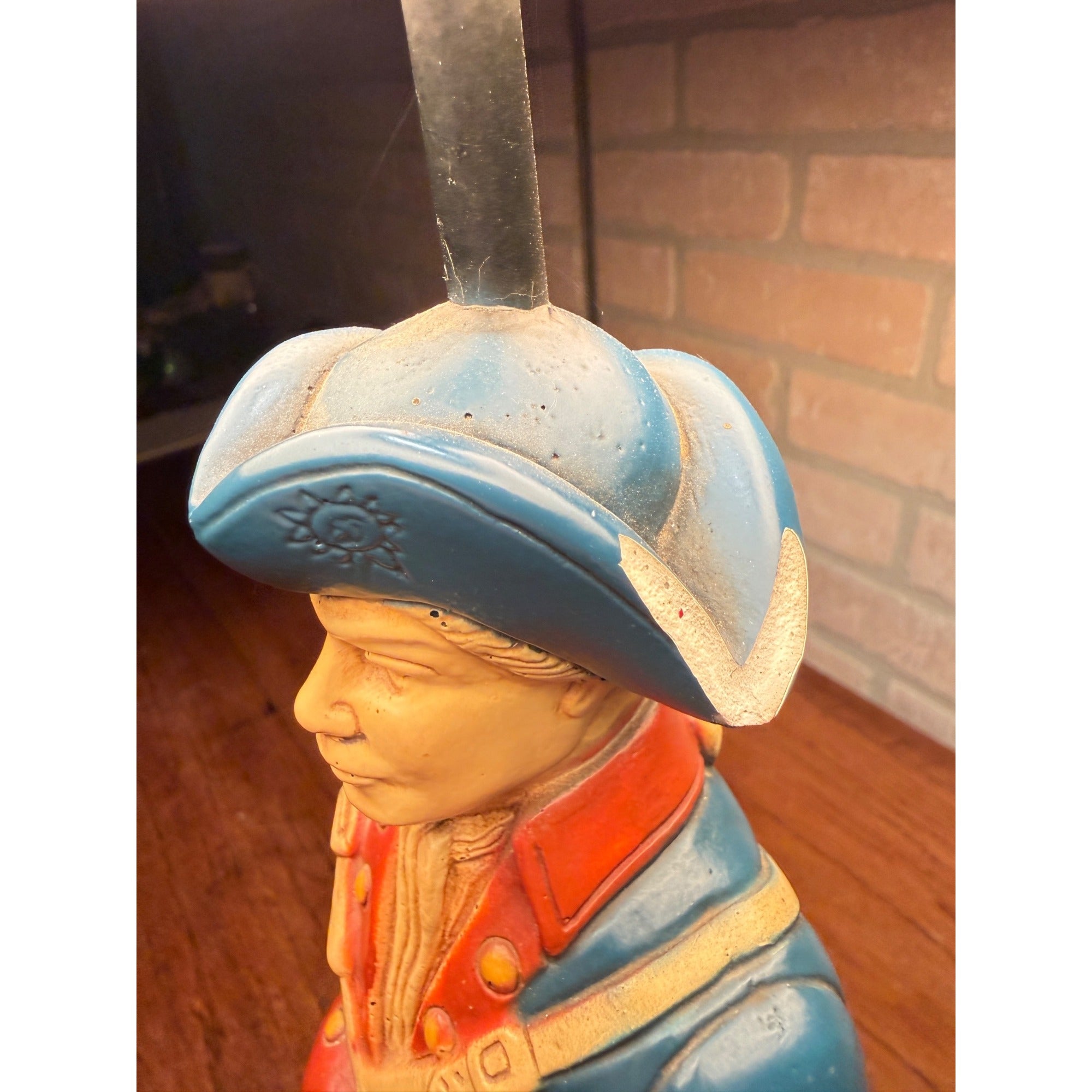 1960s Quartite Chalkware Table Lamp Colonial Soldier Revolutionary War W/ Shade Mid Century