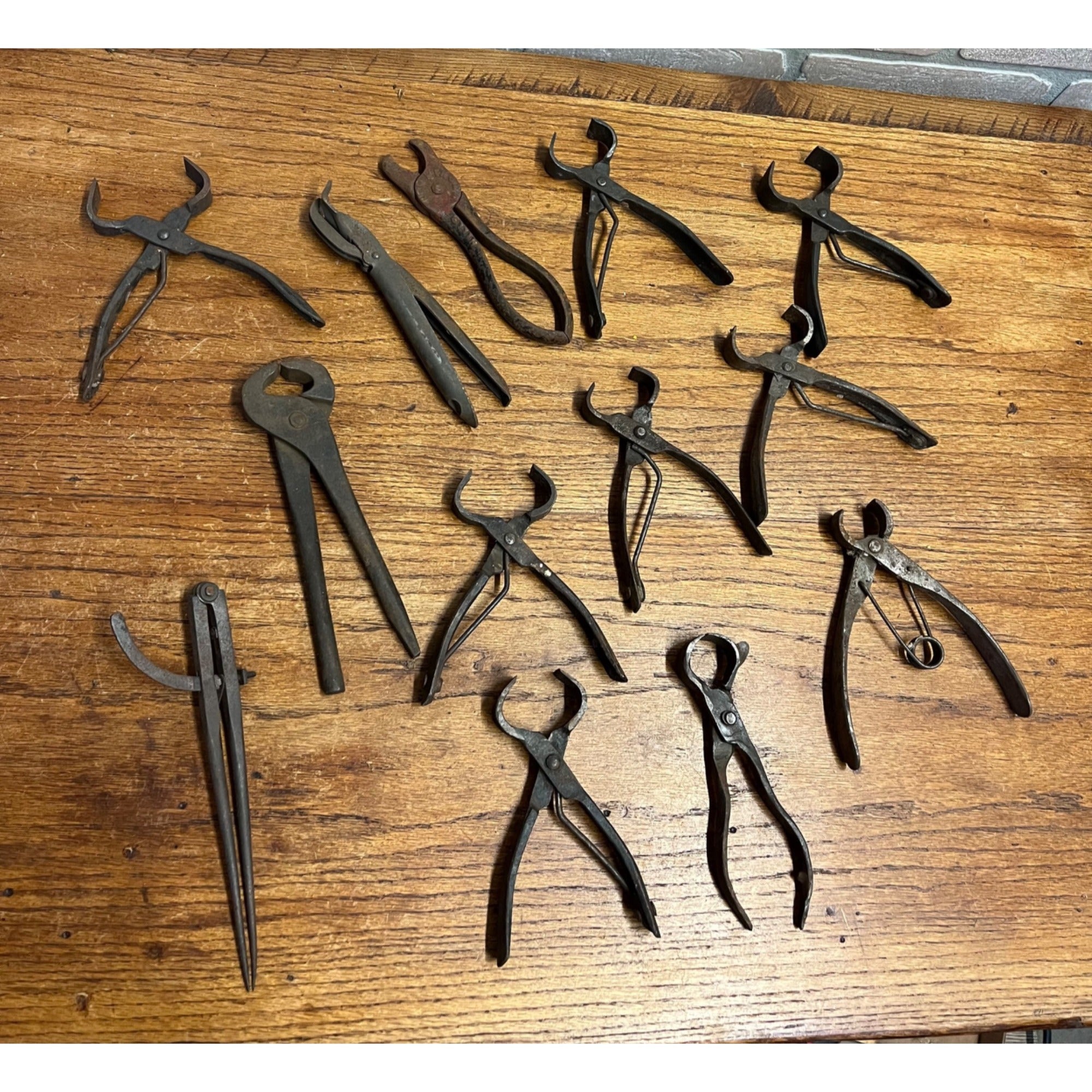 Lot Antique Blacksmith Forged Farrier Hoof Nippers Tinsmith Pliers Hand Tools