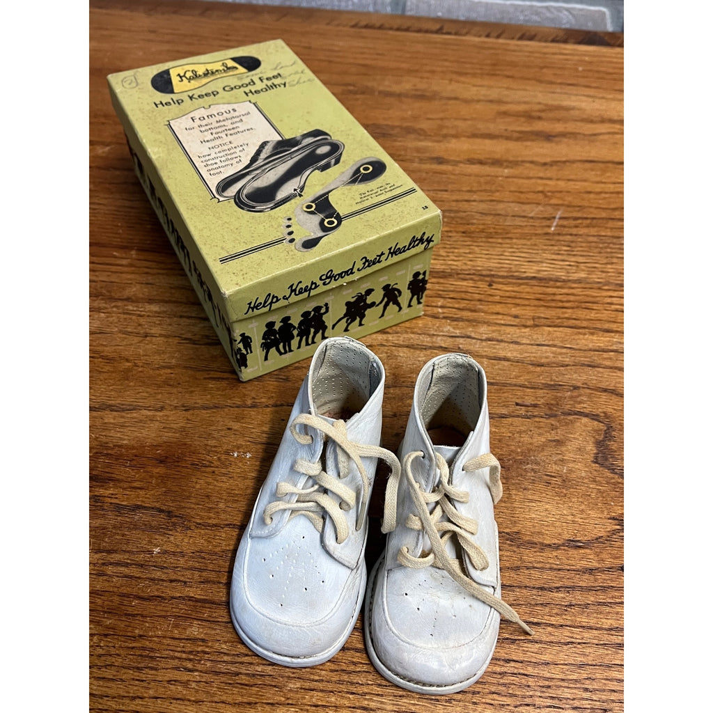 Vintage Kali-Sten-iks Baby Shoes Infant White Store Display Original Box