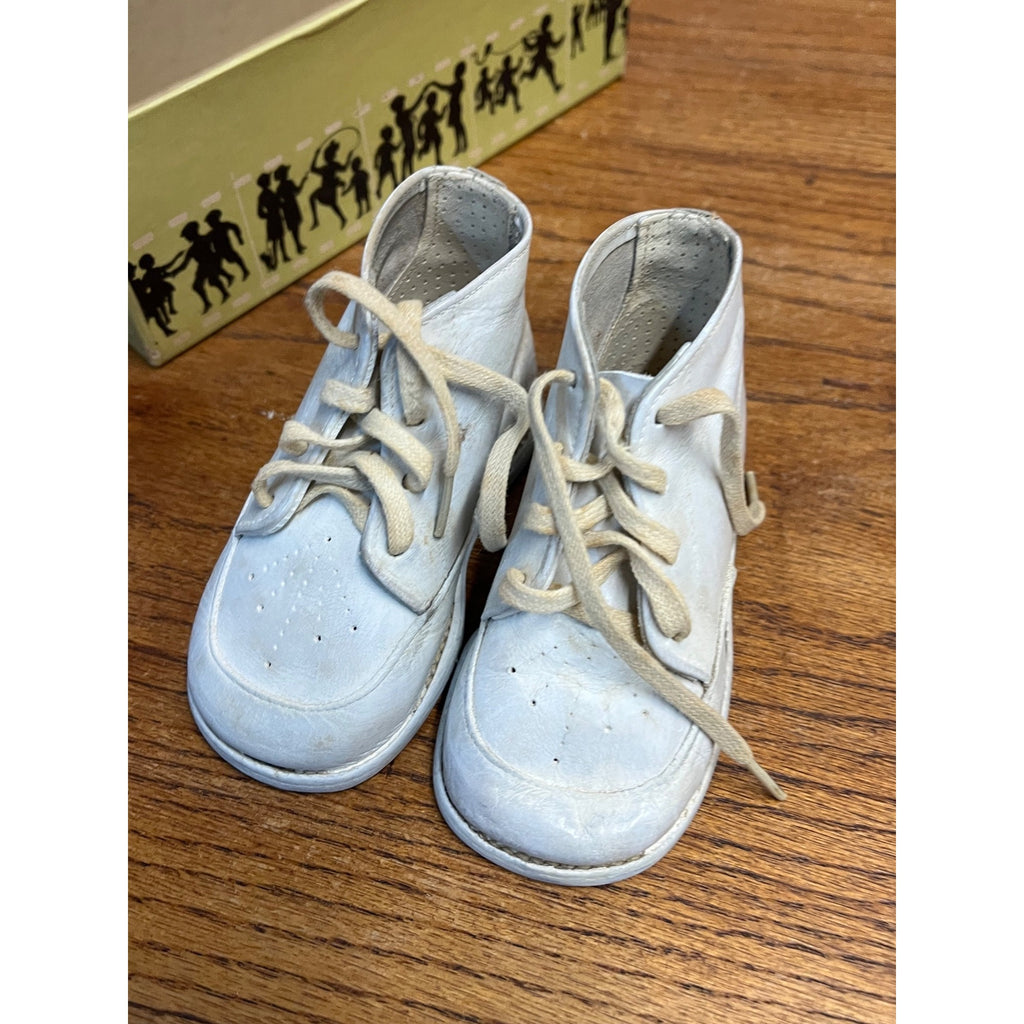 Vintage Kali-Sten-iks Baby Shoes Infant White Store Display Original Box