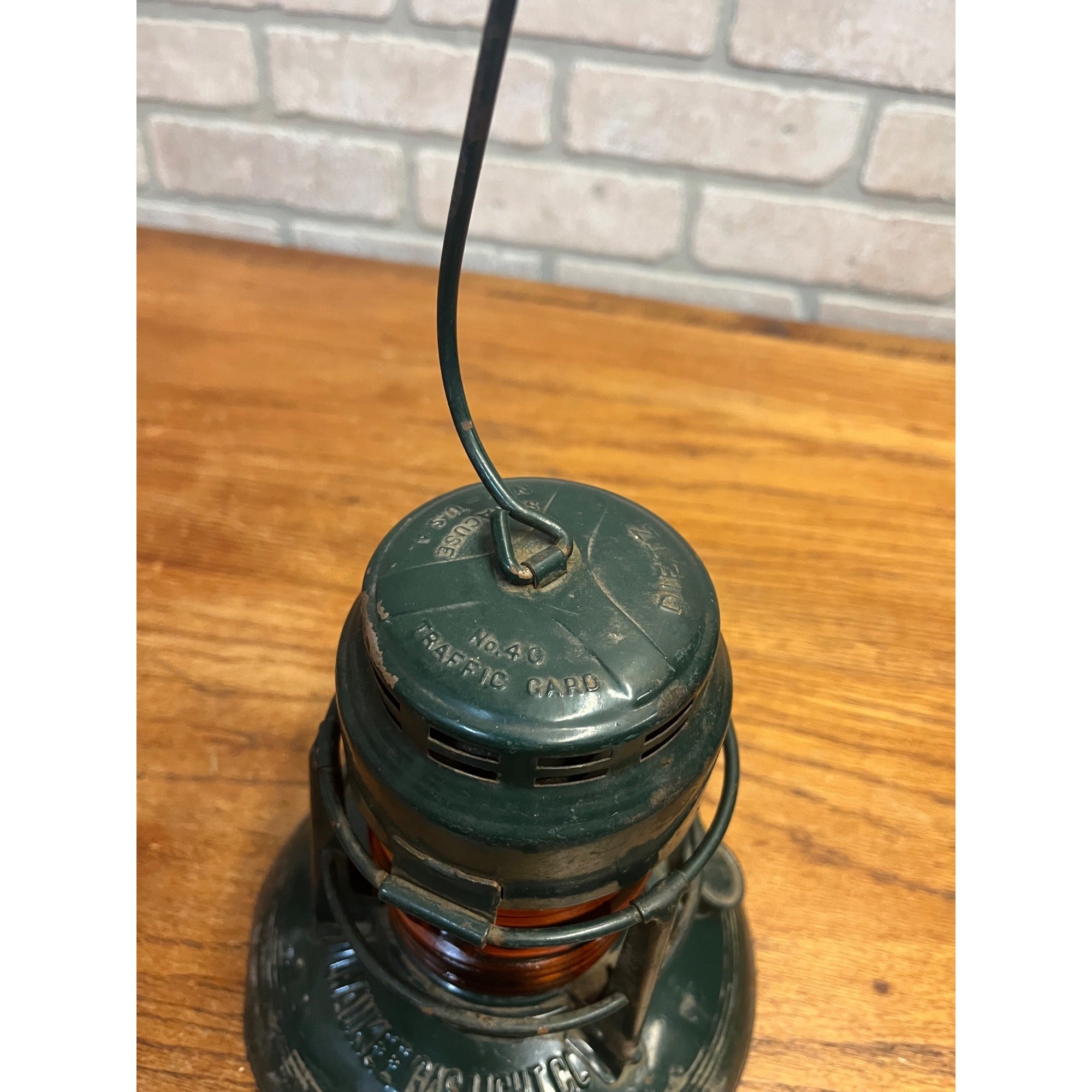 Vintage Dietz No 40. Milwaukee Gas Light Co Amber Traffic Railroad Lantern Green