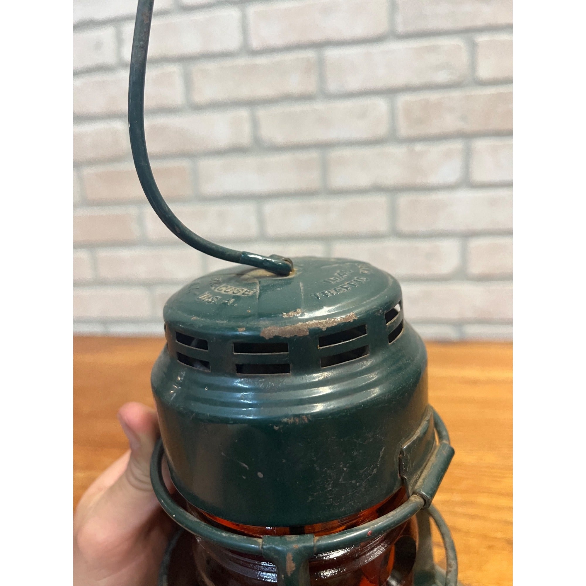 Vintage Dietz No 40. Milwaukee Gas Light Co Amber Traffic Railroad Lantern Green