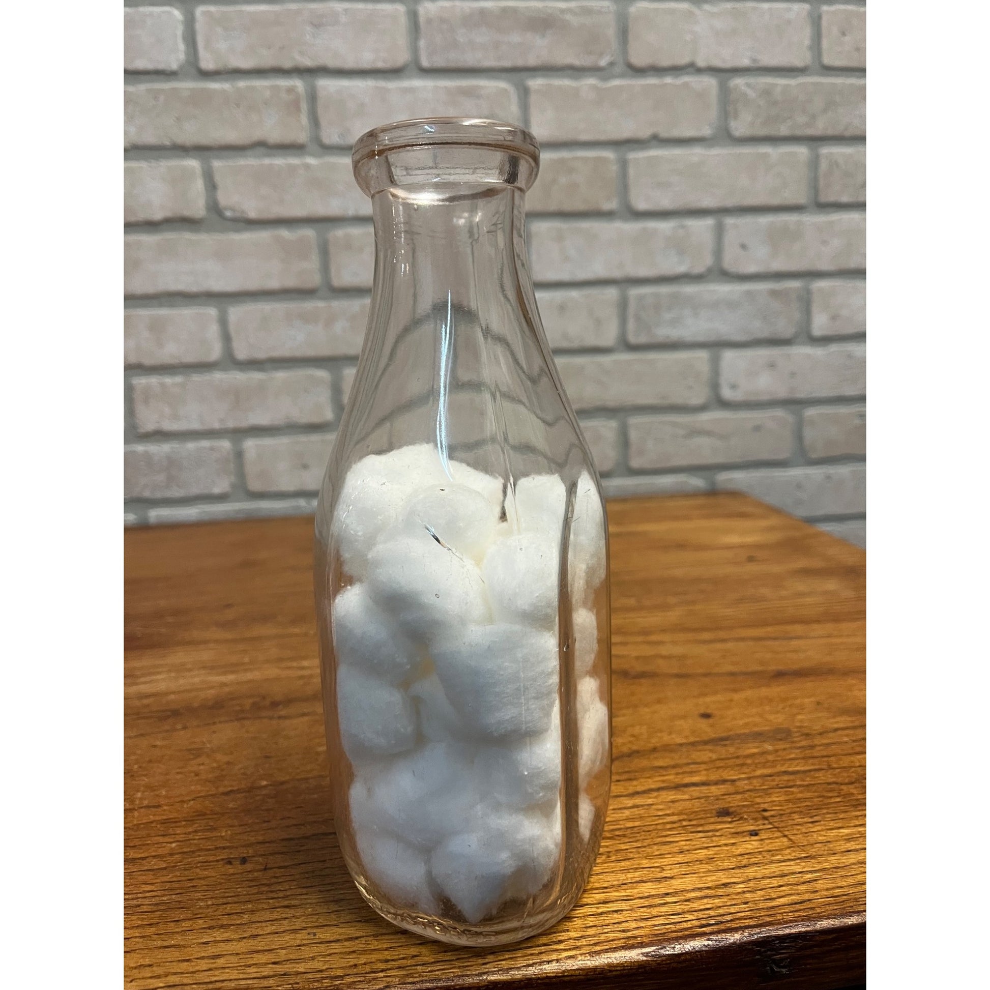 Vintage Decorah Dairy West Bend Wisconsin TSPQ Milk Bottle Quart WI Wis