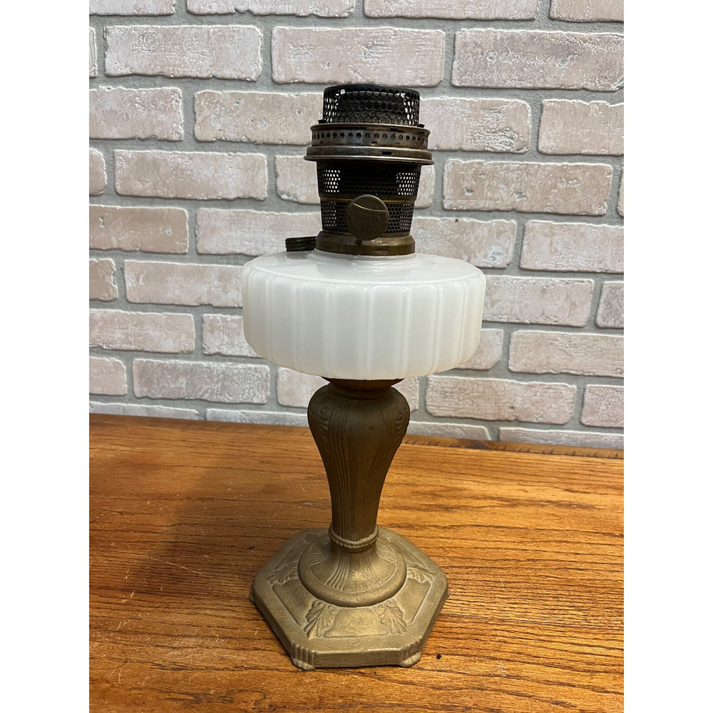 Aladdin Majestic White Moonstone Oil Lamp w/ NuType Model B Burner