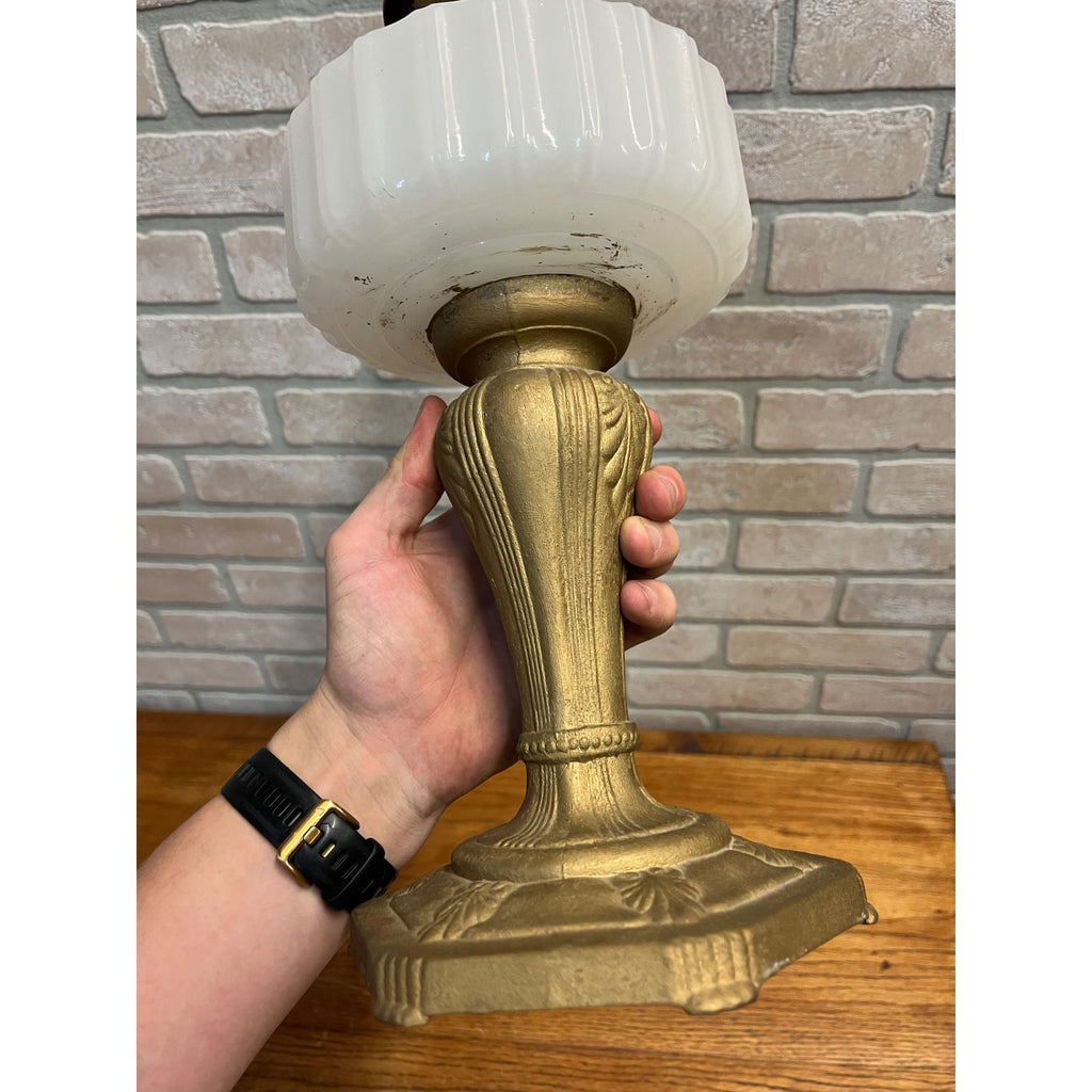 Aladdin Majestic White Moonstone Oil Lamp w/ NuType Model B Burner