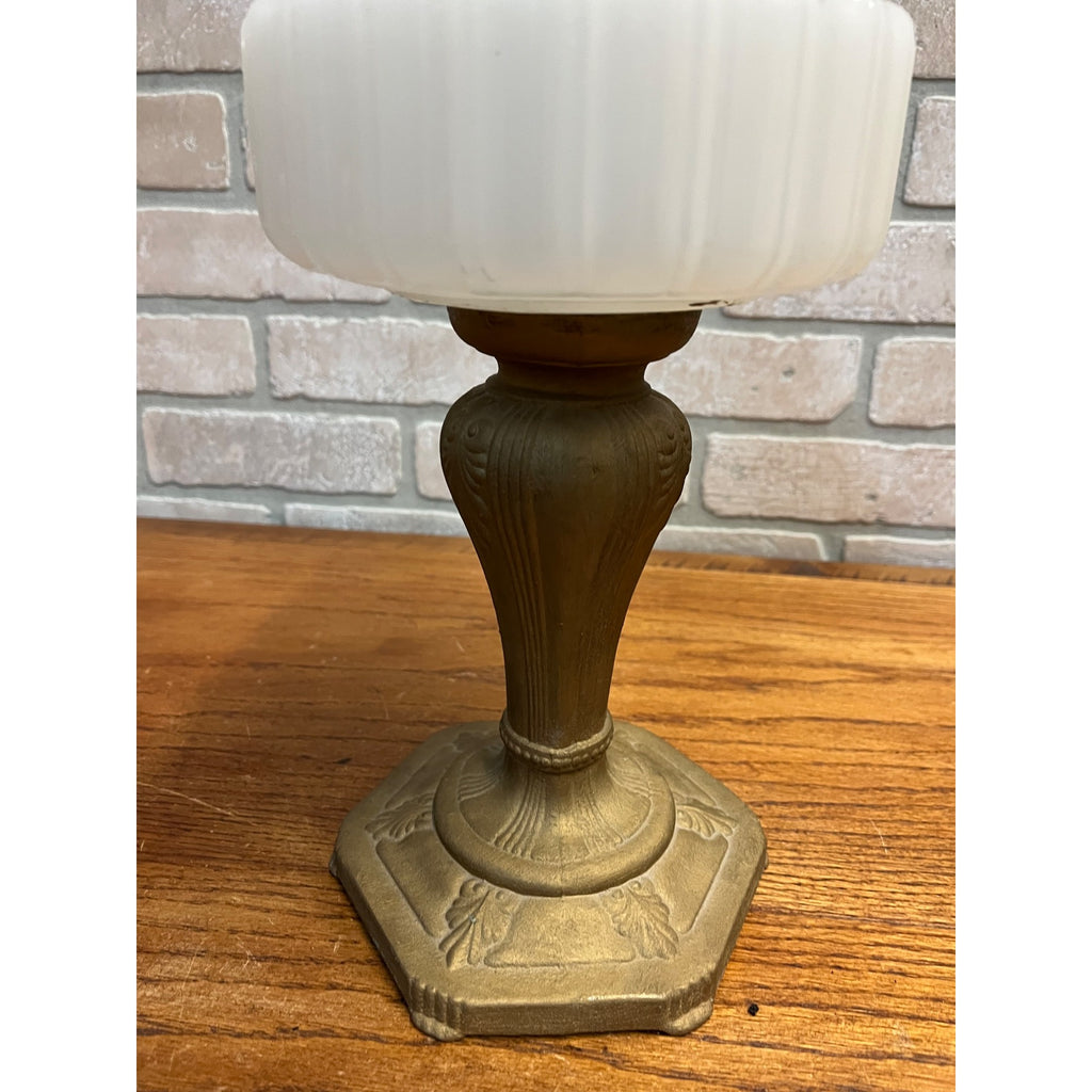 Aladdin Majestic White Moonstone Oil Lamp w/ NuType Model B Burner