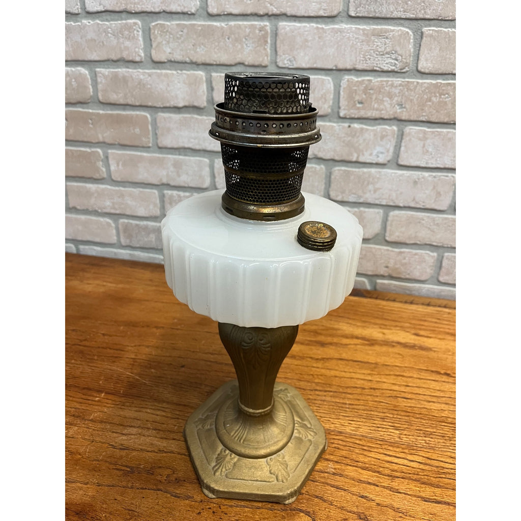 Aladdin Majestic White Moonstone Oil Lamp w/ NuType Model B Burner