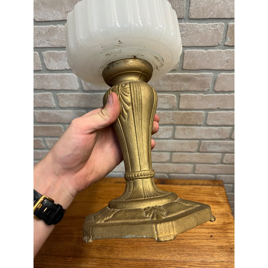 Aladdin Majestic White Moonstone Oil Lamp w/ NuType Model B Burner