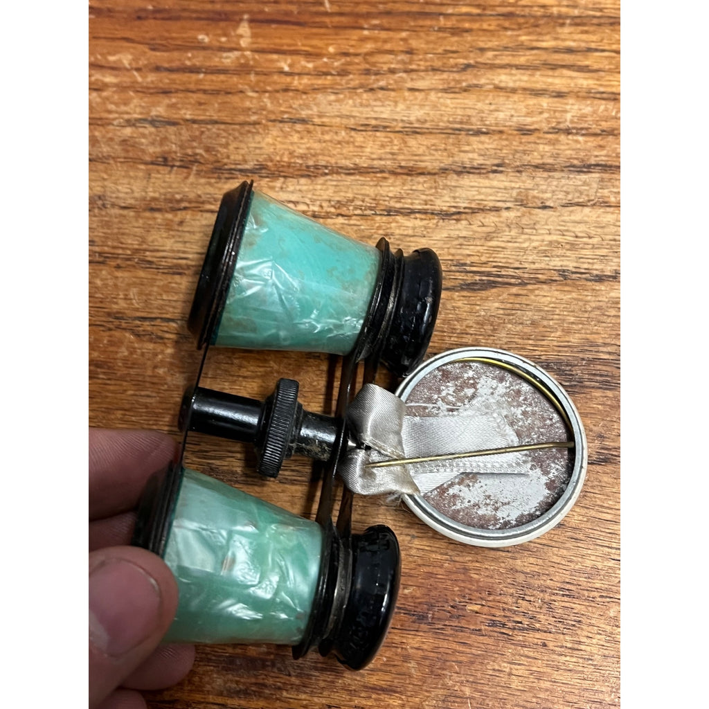 Vintage Soldier Field Chicago Souvenir Celluloid Pin & Binoculars + Charm Bears