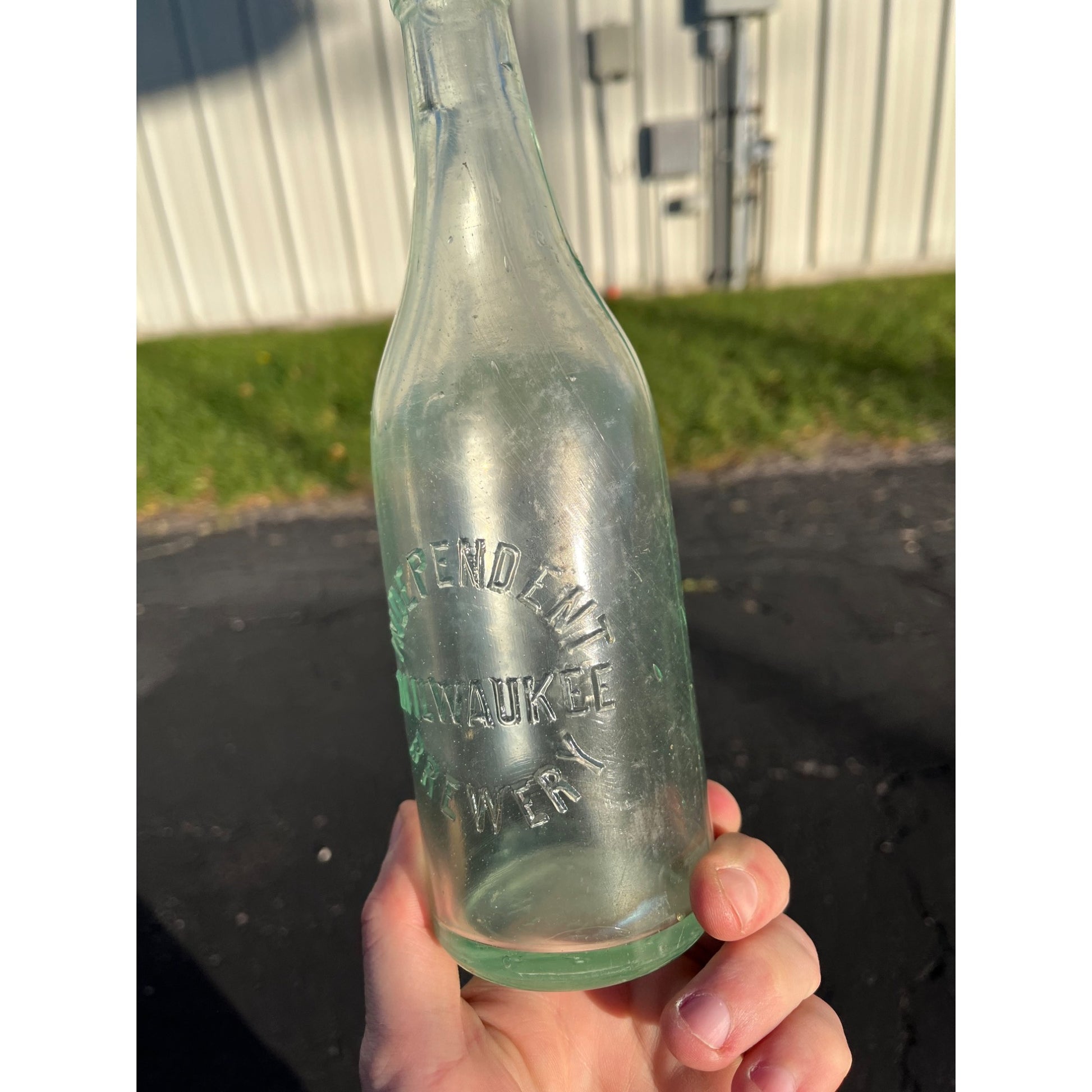 Vintage Pre-Prohibition Independent Brewery Milwaukee Wis Aqua Blue Beer Bottle