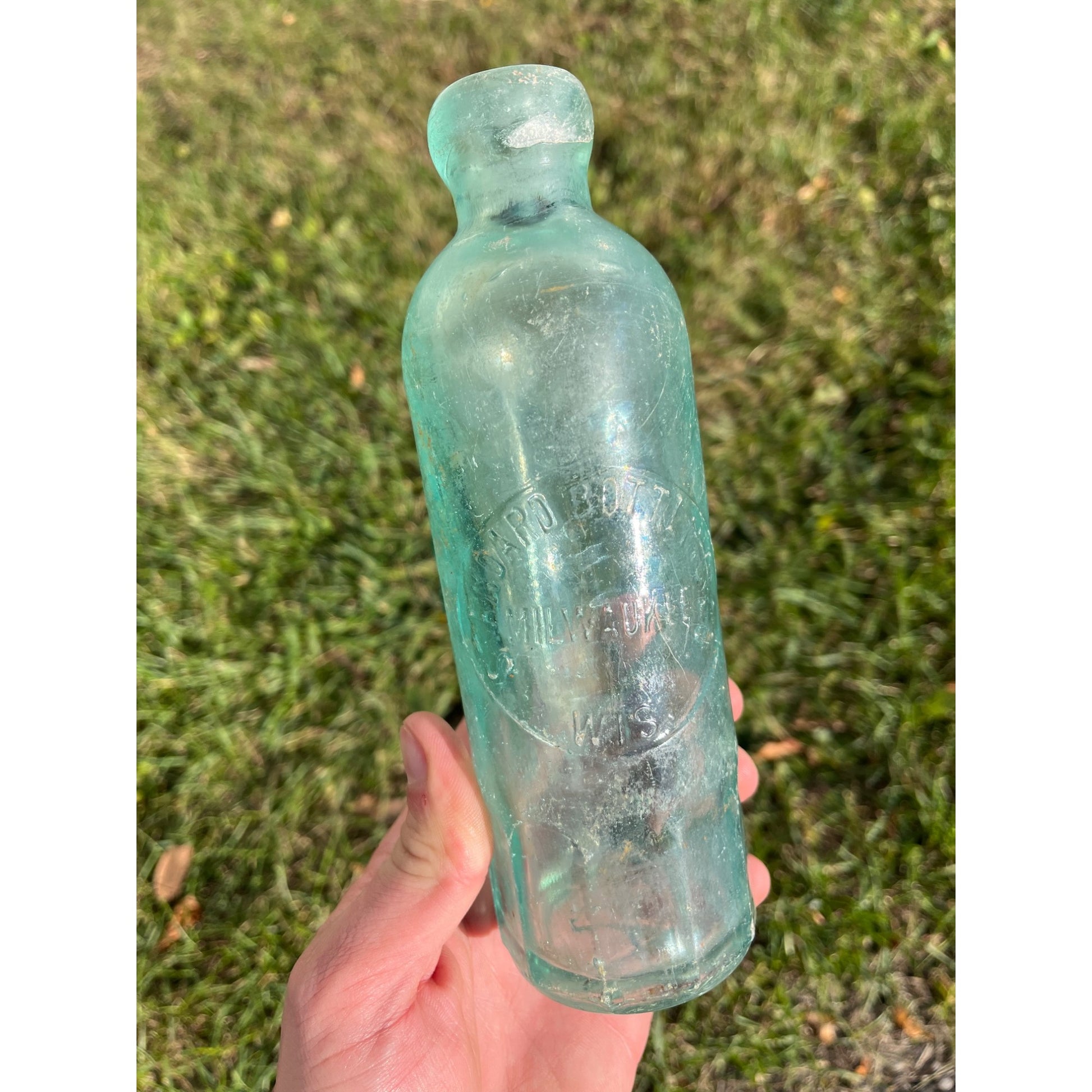 Standard Bottling Co. c1890s Milwaukee Wis Clear Soda Bottle Blob Top Hutchinson