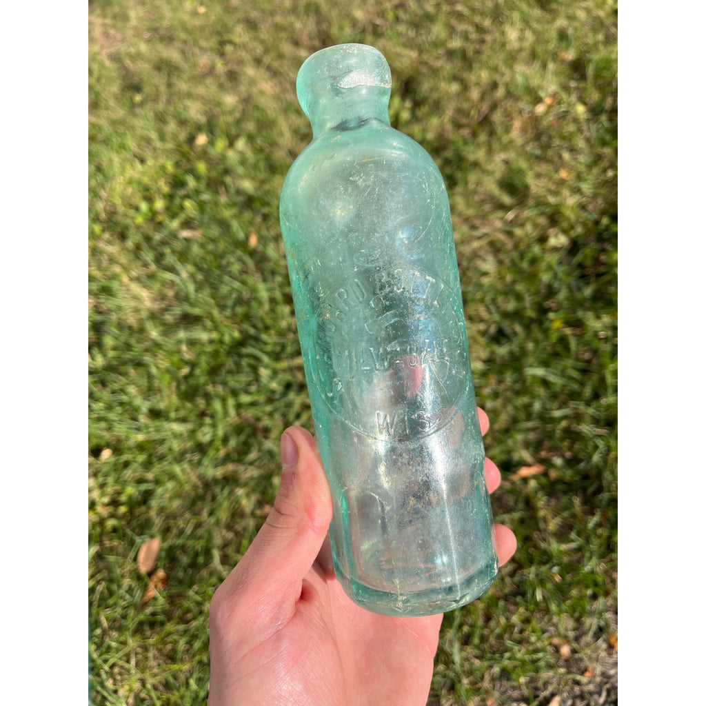 Standard Bottling Co. c1890s Milwaukee Wis Clear Soda Bottle Blob Top Hutchinson