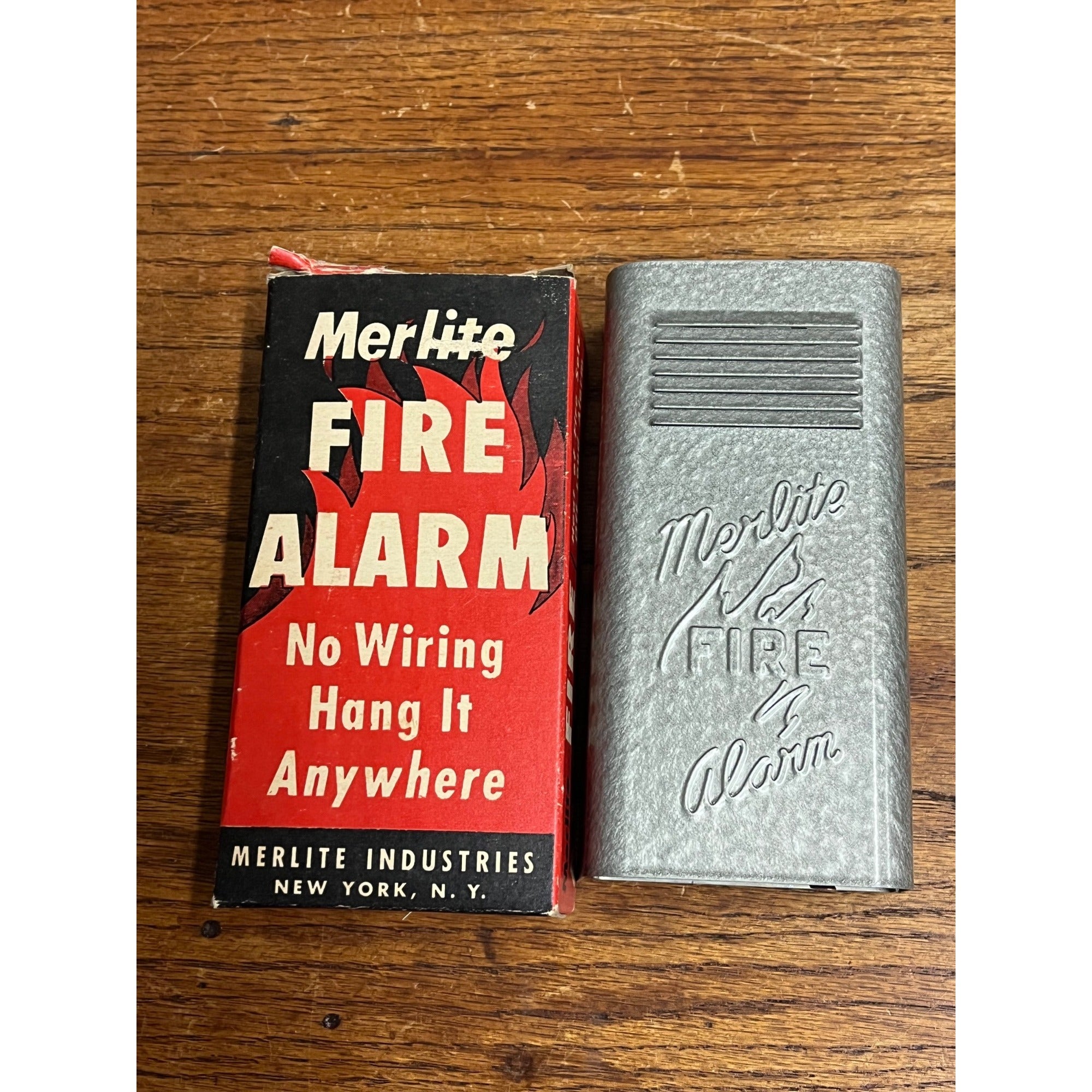 Unused 1950s 1960s Merlite Fire Alarm - NEW IN BOX - No Wiring Hang Anywhere