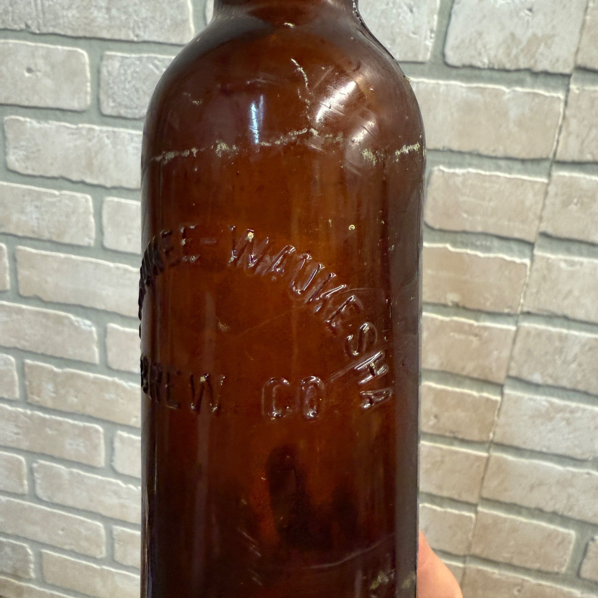Vintage Pre-Pro Milwaukee Waukesha Brew Co. Embossed Beer Bottle Wisconsin 12oz