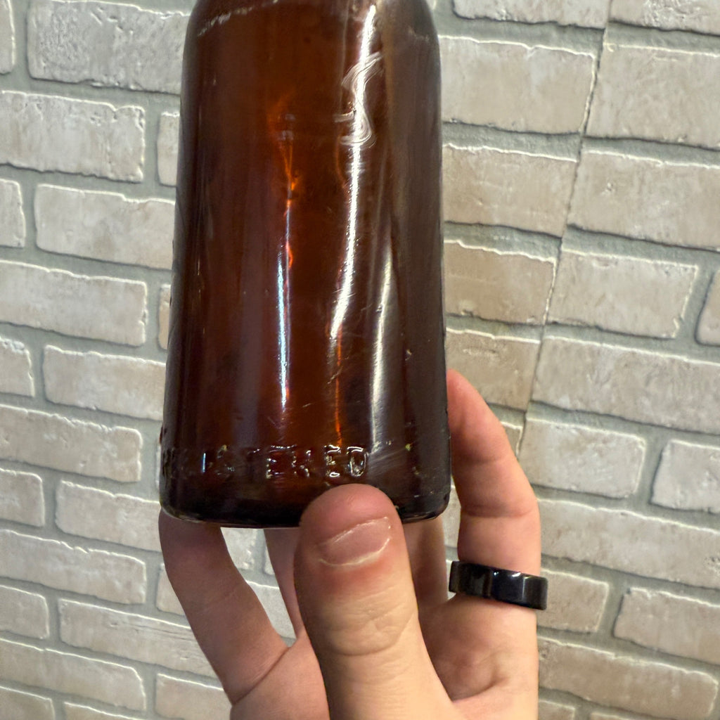 Vintage Pre-Pro Milwaukee Waukesha Brew Co. Embossed Beer Bottle Wisconsin 12oz