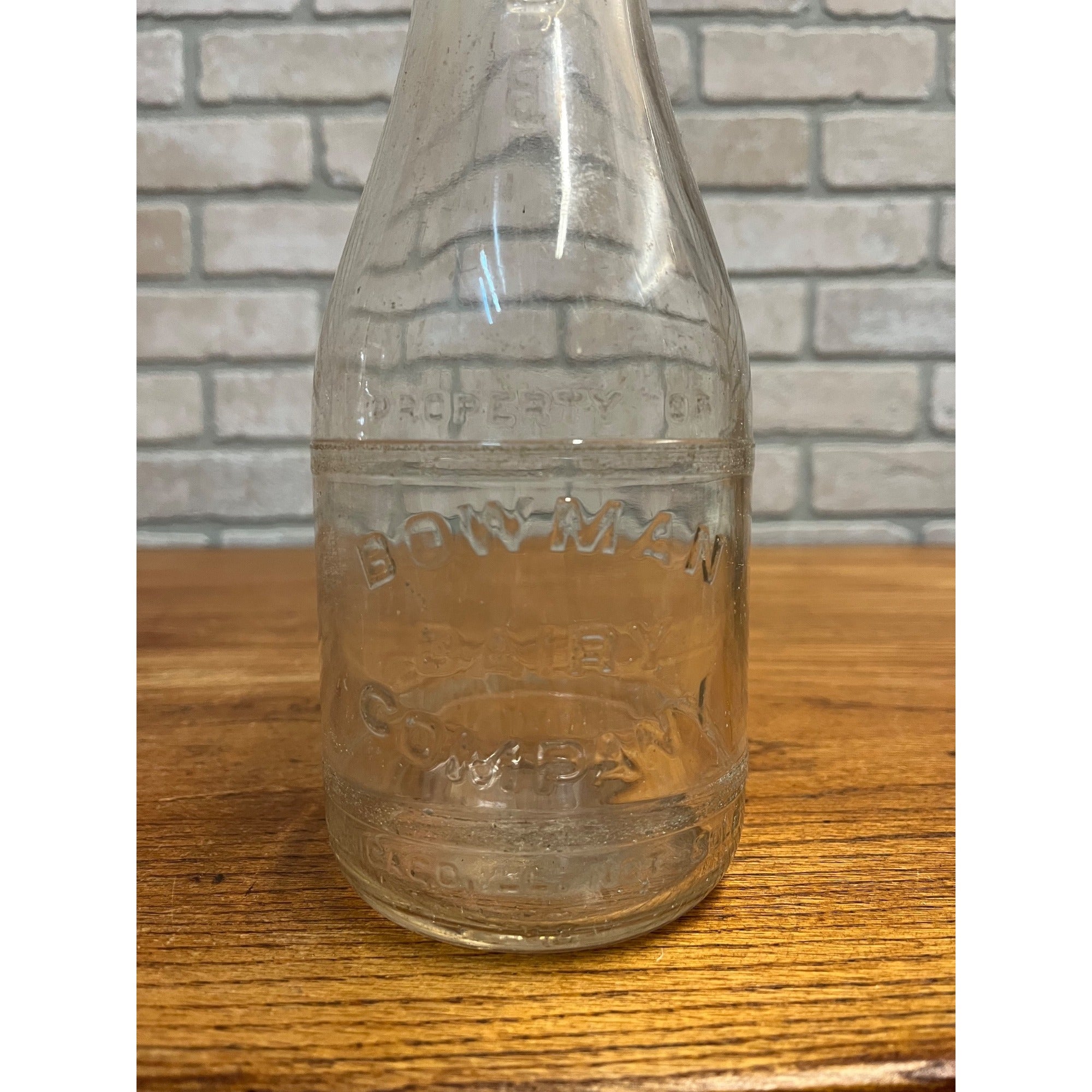 Vintage Bowman Dairy Co. Chicago, Illinois IL Embossed Milk One Quart Bottle