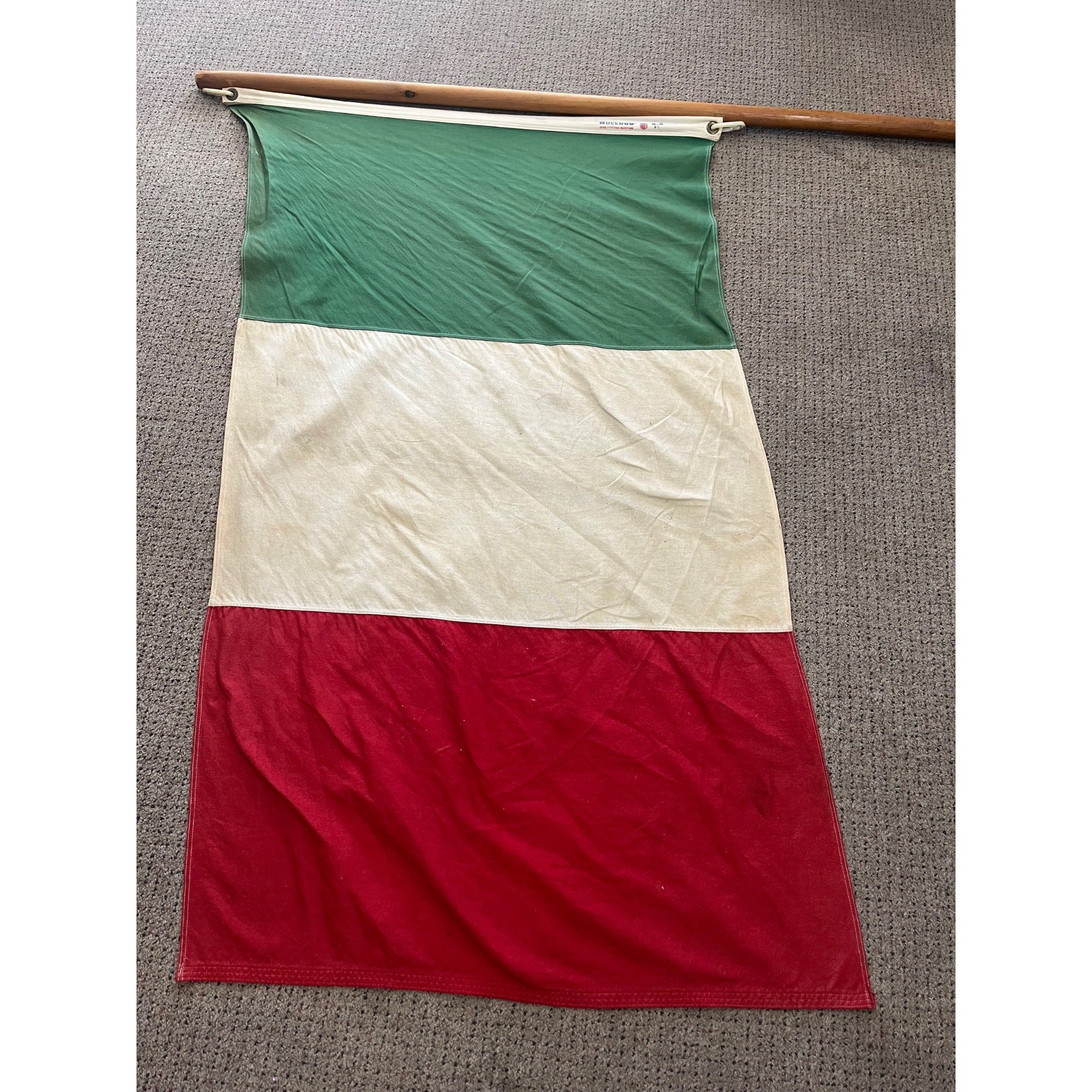 Vintage 1970s Italy 3' x 5' Bulldog Flag 100% Cotton Bunting - Used