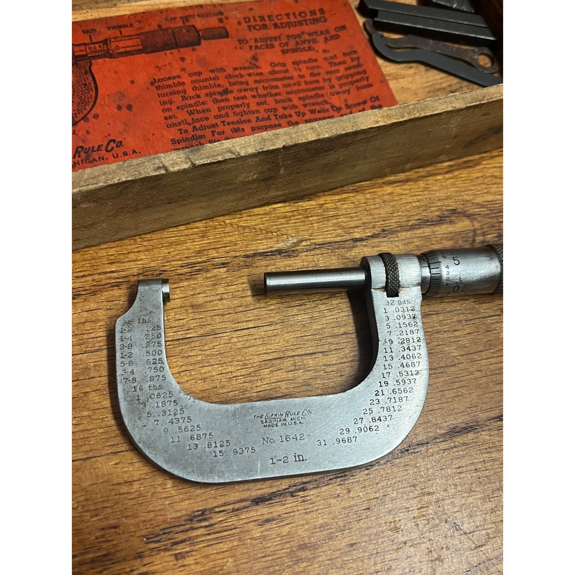 Vintage Lufkin Rule Co. Micrometer 2" Caliper Hand Tool and Wooden Storage Box Saginaw, Michigan USA