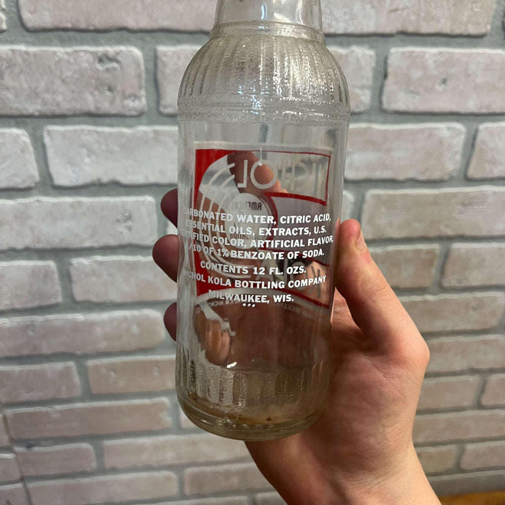 Vintage NICHOL KOLA ACL Soda Bottle, Milwaukee WA Excellent Condition 12 oz