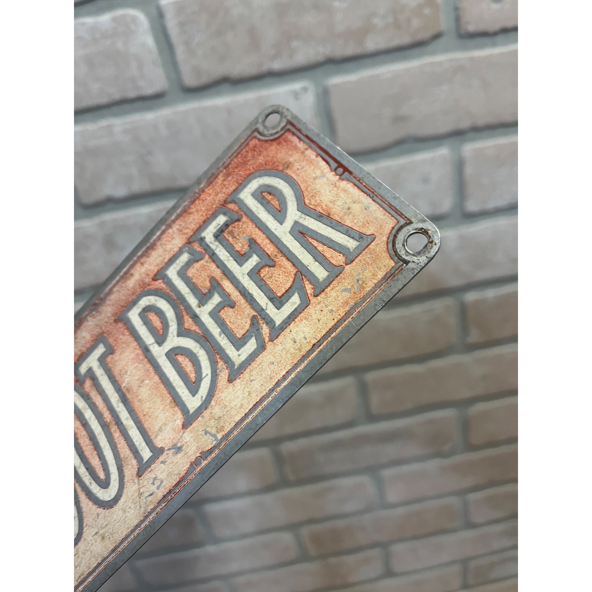 Vintage Root Beer Soda Fountain Dispenser Advertising Barrel Emblem Sign Badge