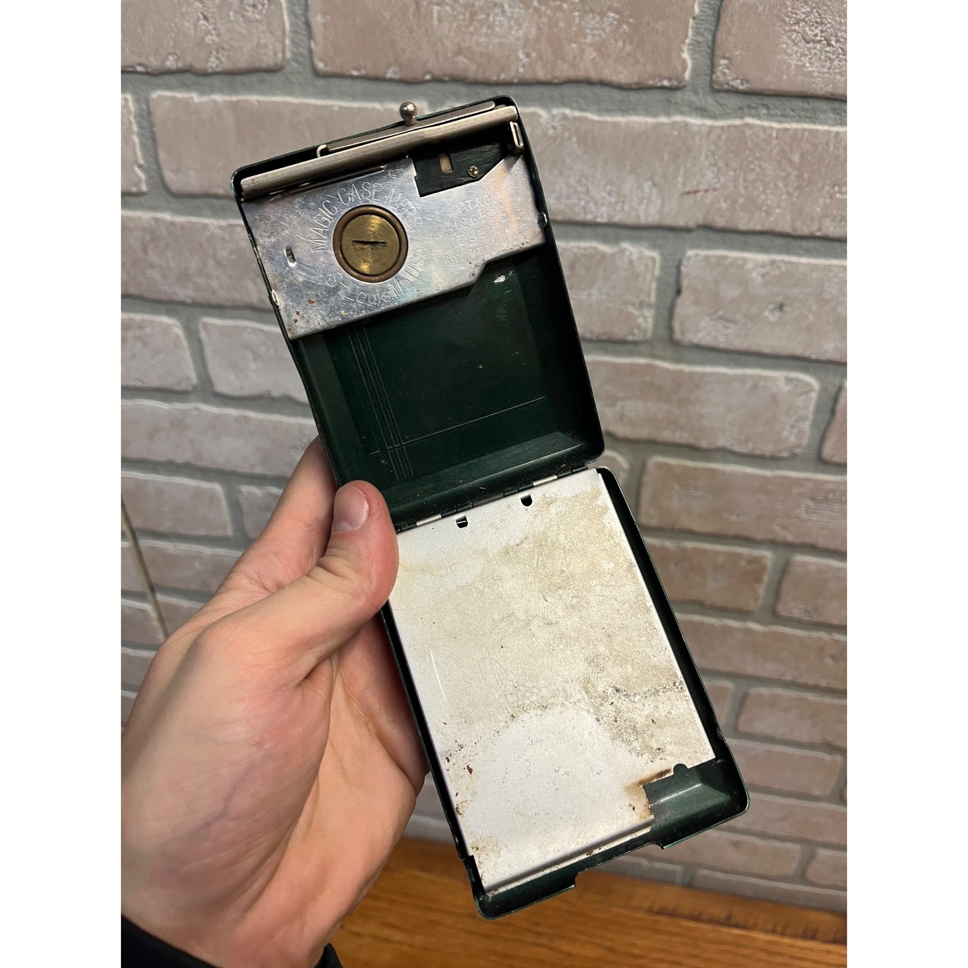 Vintage Art Deco Magic Cigarette Case w/ Lighter Green Tin