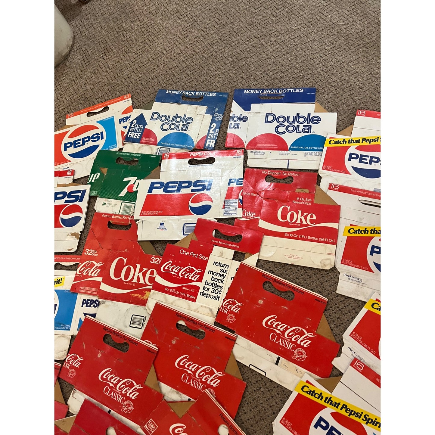 Huge Lot Soda Bottle Cardboard Carriers Cases 6-Pack Coca Cola Pepsi 7up ++