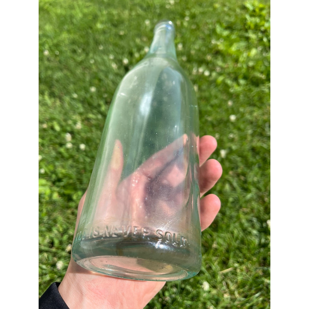 Vintage Manhattan Bottling Works Milwaukee Wis Quart Bottle Wisconsin Horse