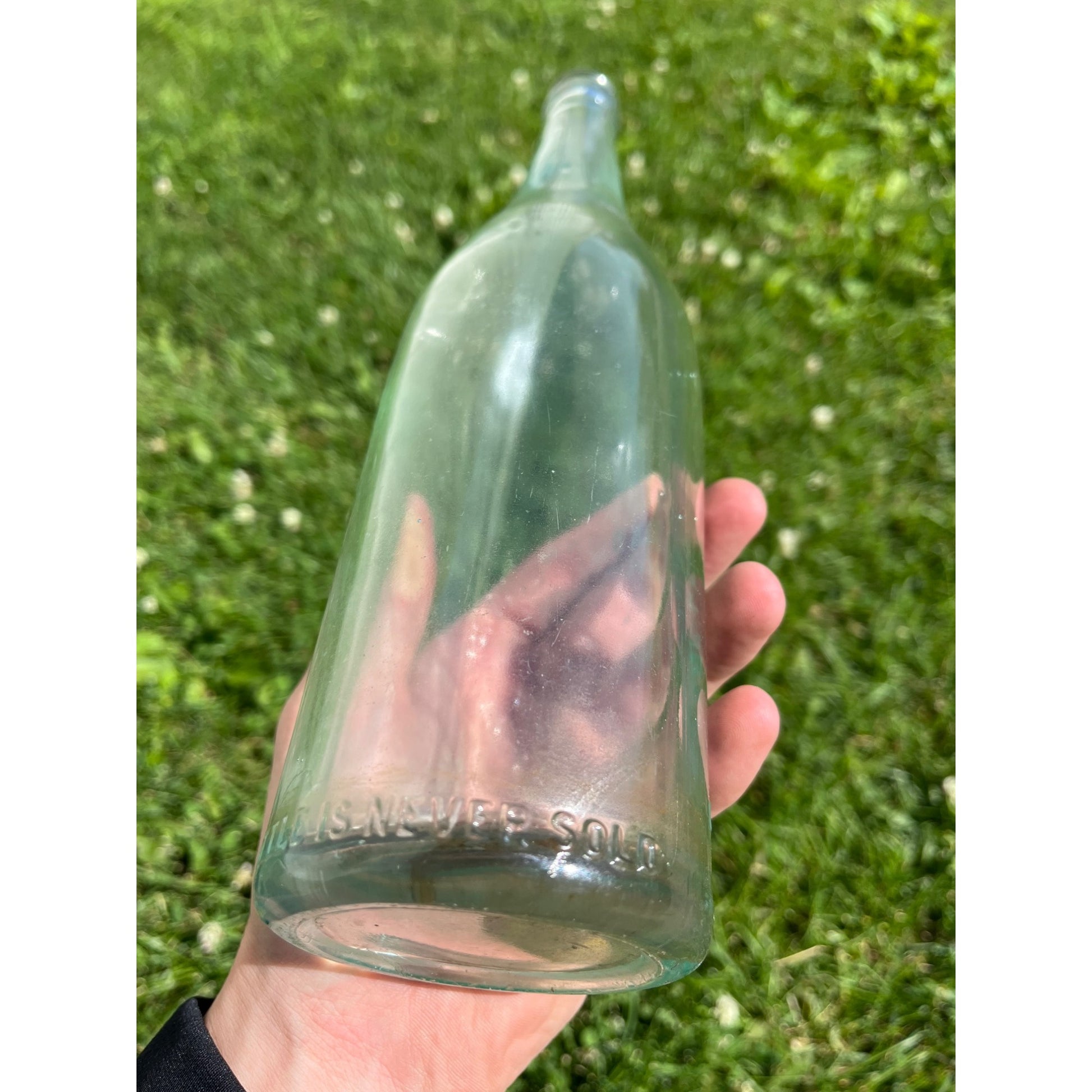 Vintage Manhattan Bottling Works Milwaukee Wis Quart Bottle Wisconsin Horse
