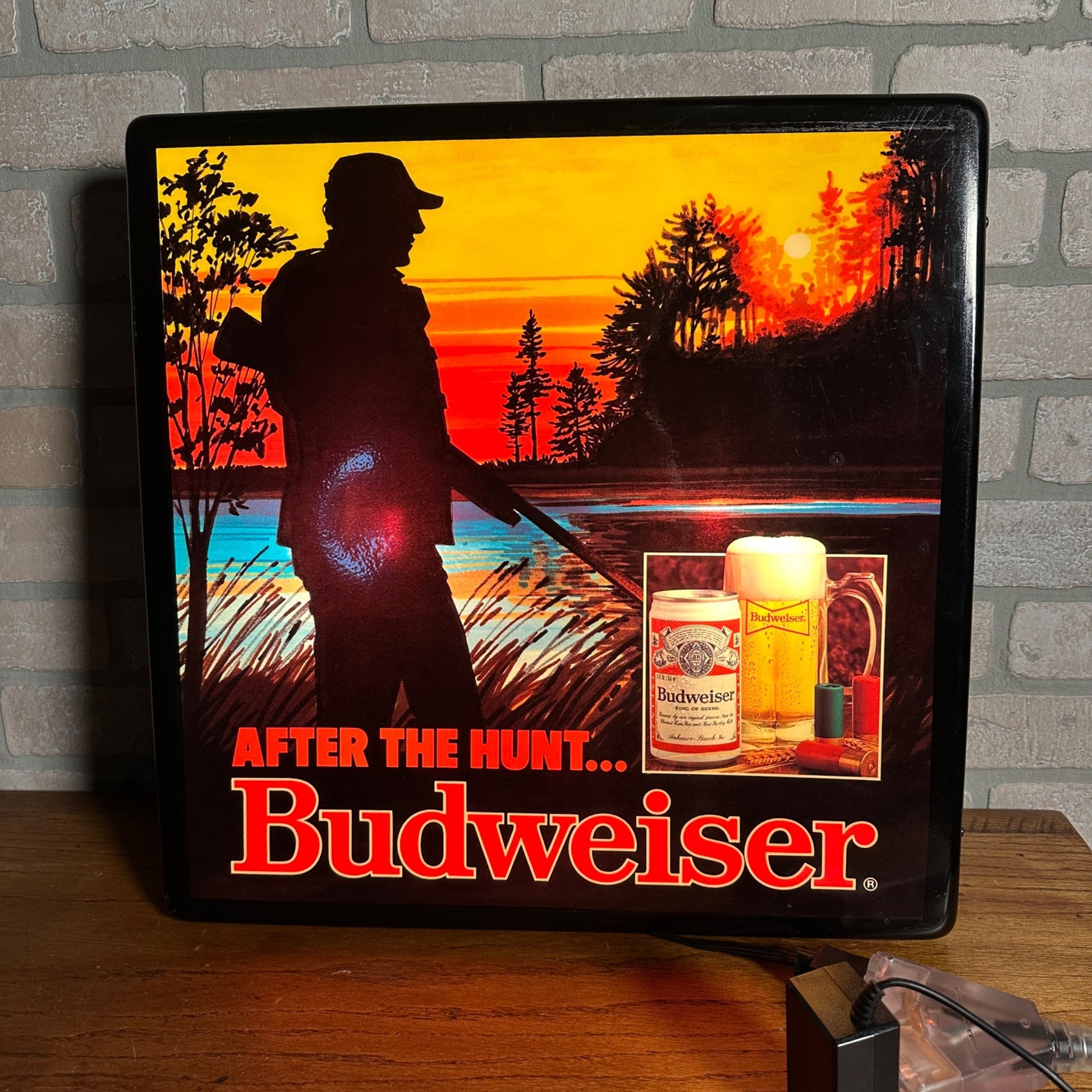 Vintage 1980s Budweiser Beer Deer Hunting Lighted Bar Advertising Sign