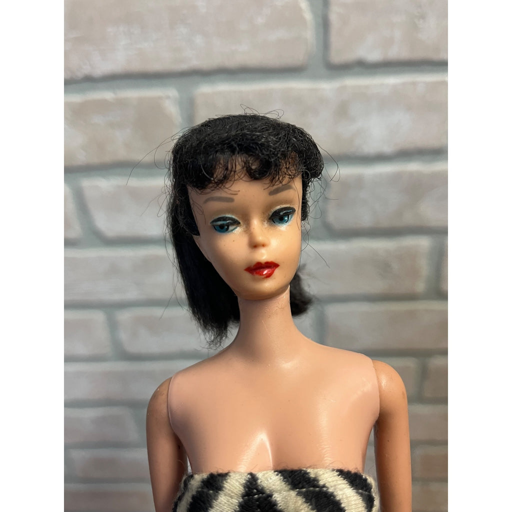 Vintage Barbie Lot 1960 #4 Ponytail Brunette 1964 Bubble Cut #850 + Clothes