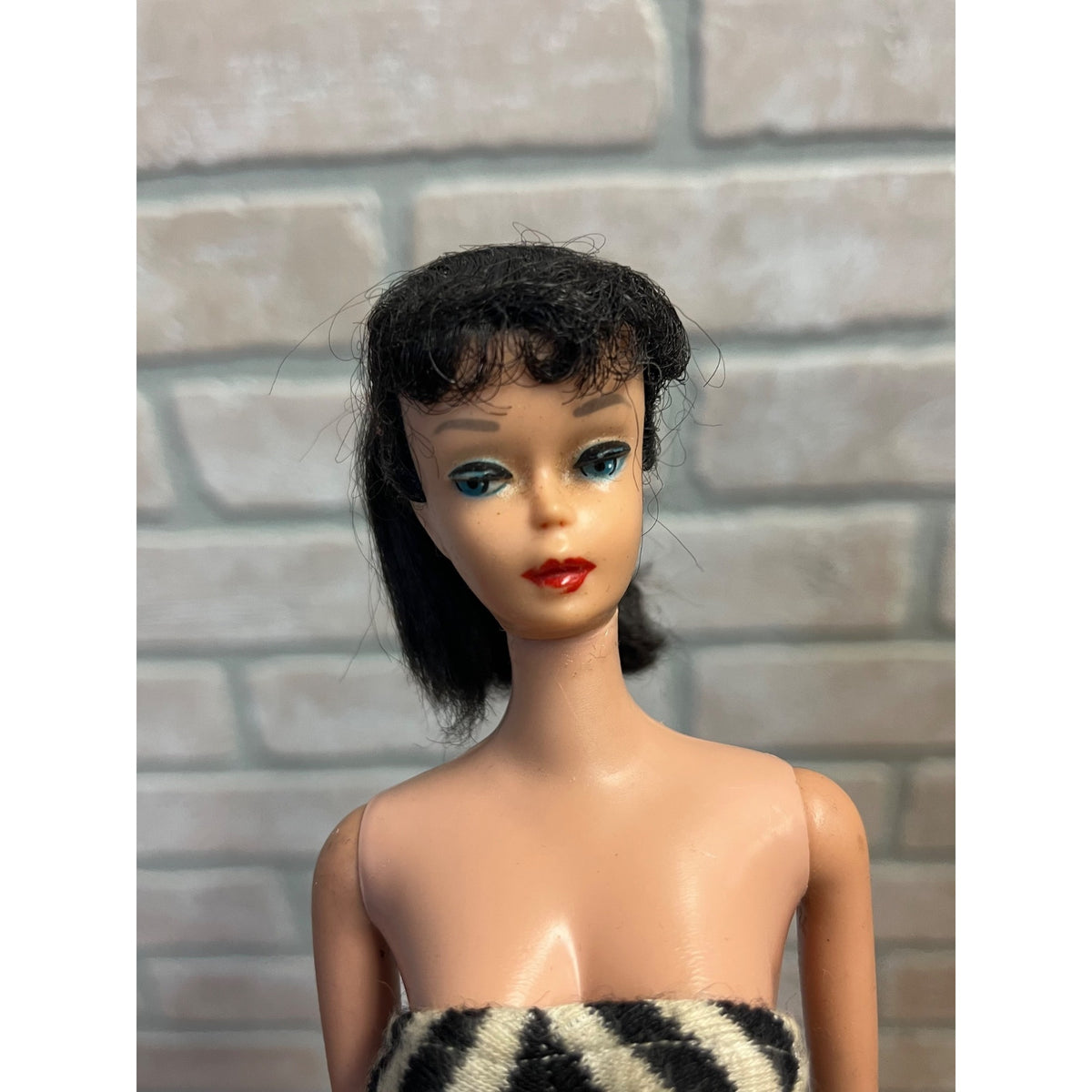 Vintage Barbie Lot 1960 #4 Ponytail Brunette 1964 Bubble Cut #850 + Clothes