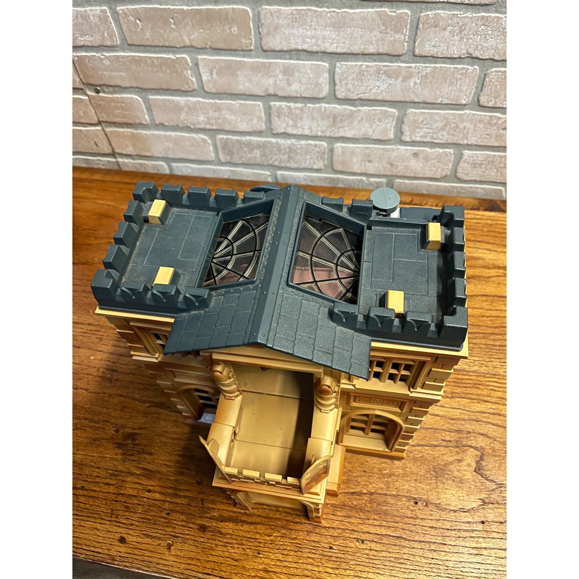 Vintage Kenner Batman Returns Batcave Command Center Playset with Box