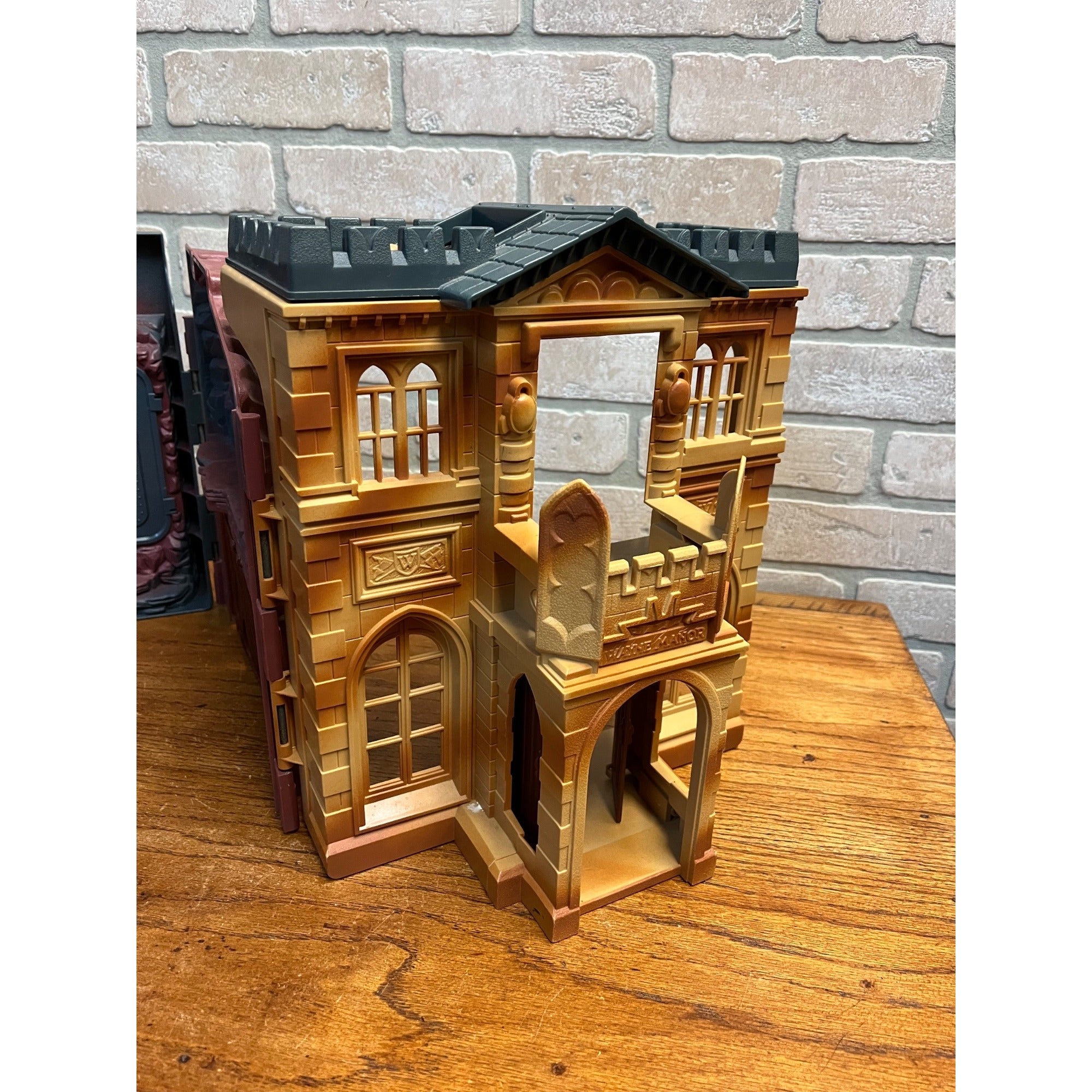 Vintage Kenner Batman Returns Batcave Command Center Playset with Box