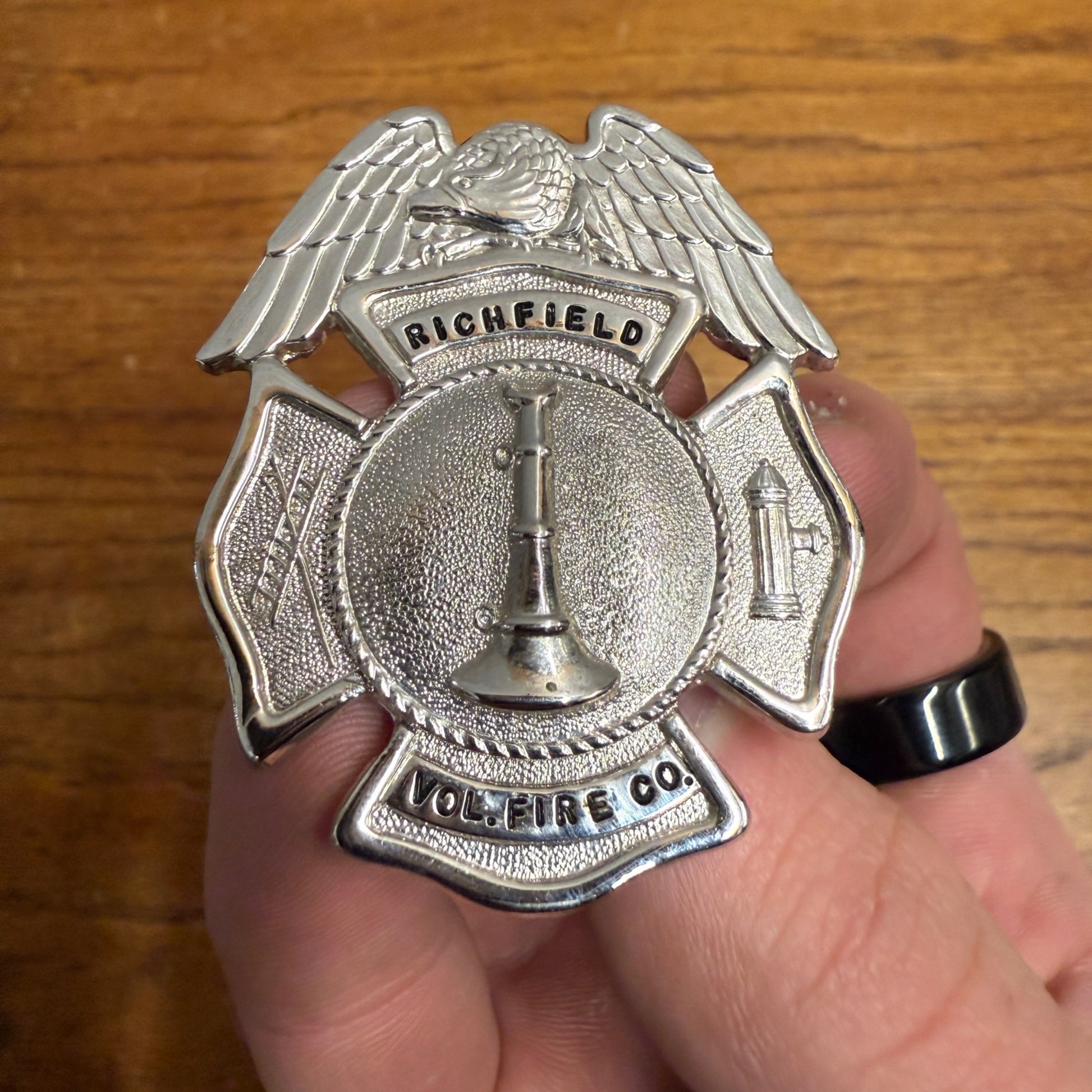 Vintage Richfield (Washington County) WI Wisconsin Volunteer Fire Co. Hat Badge